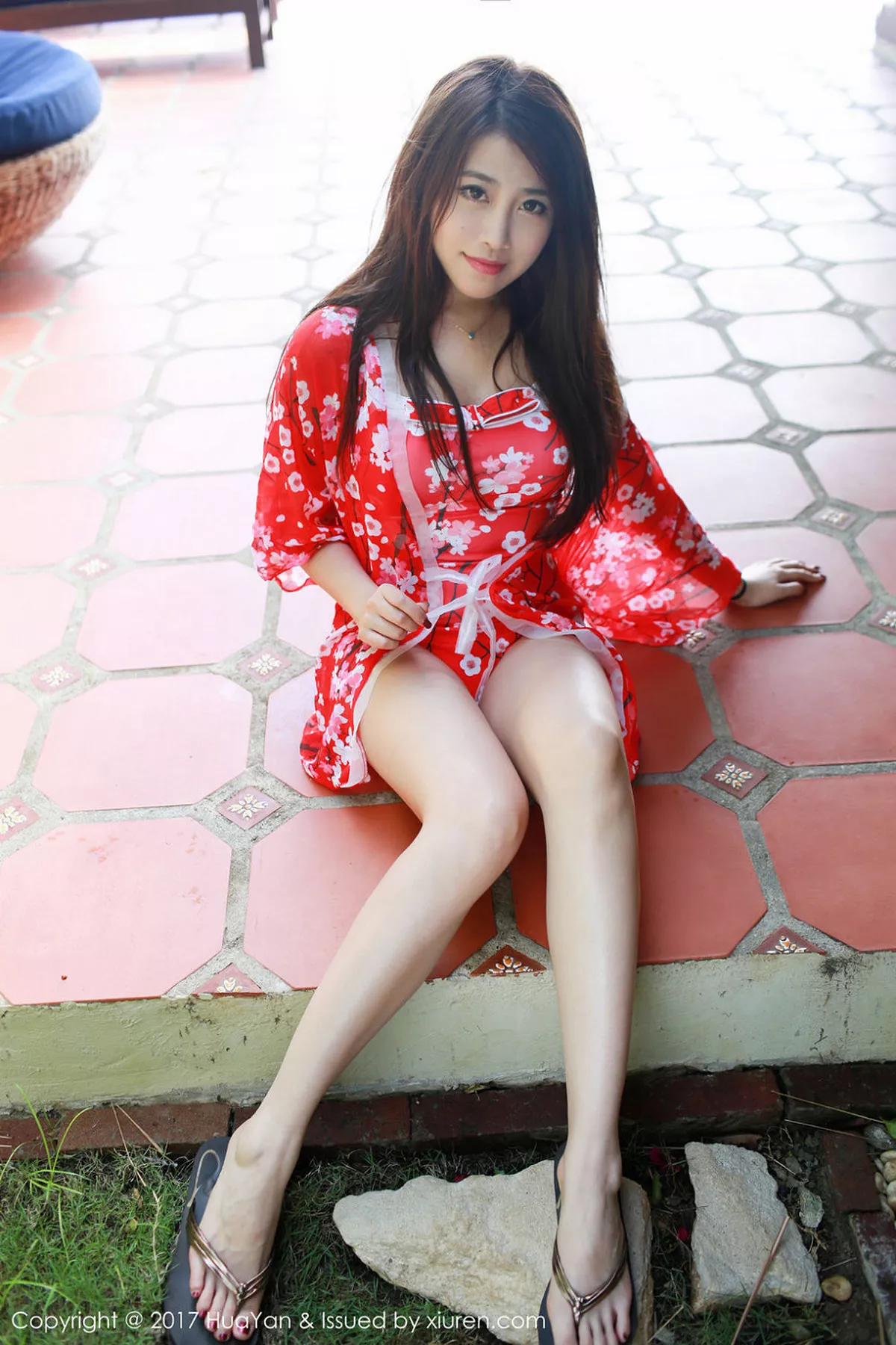 秀人集.com_[HuaYan花の颜]Vol.019_嫩模许诺Sabrina长滩岛旅拍红色薄纱裙性感内衣写真53P