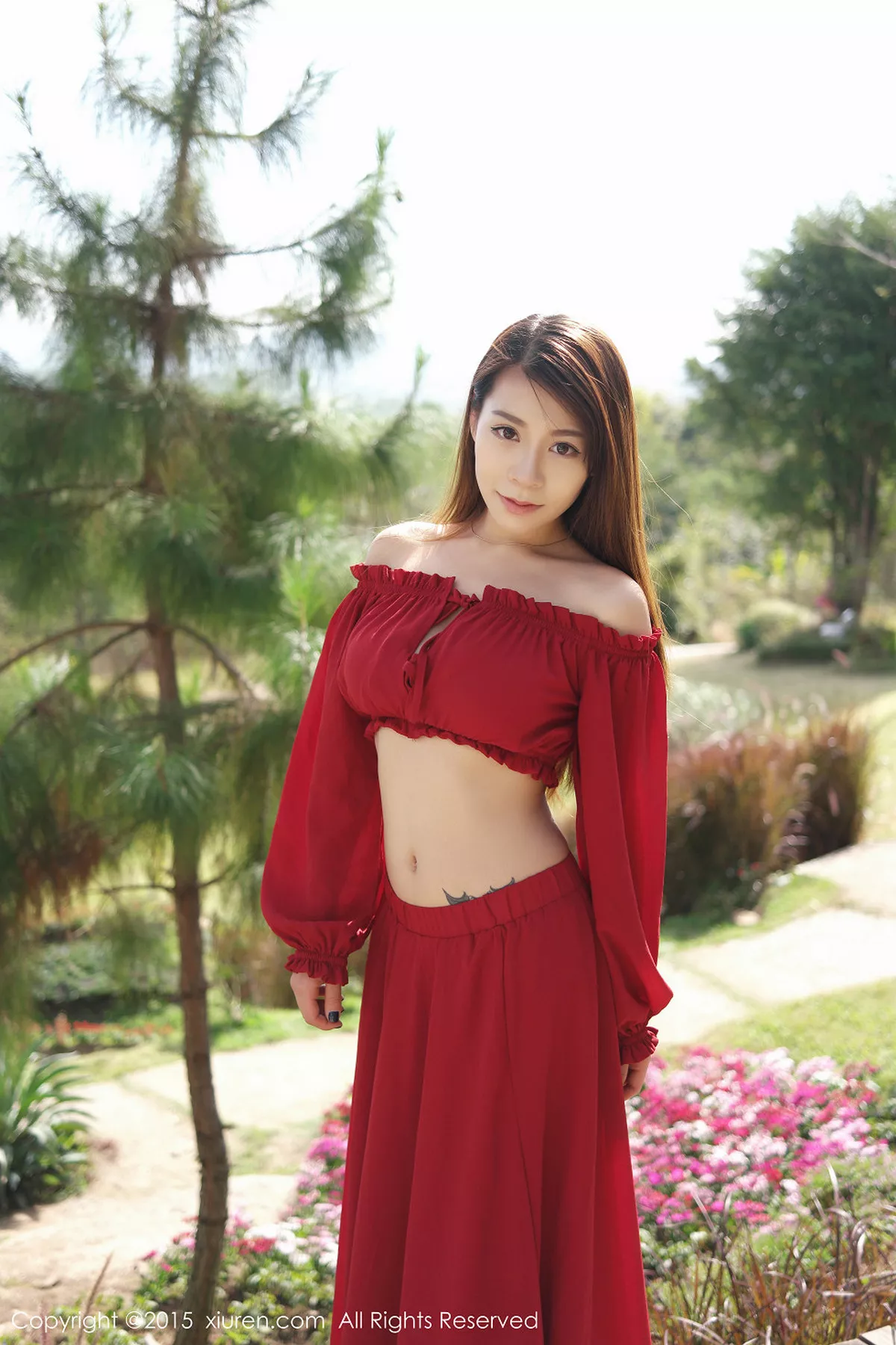 秀人集.com_[XiuRen秀人网]No.303_嫩模vetiver嘉宝贝儿泰国旅拍火红长裙性感迷人写真49P