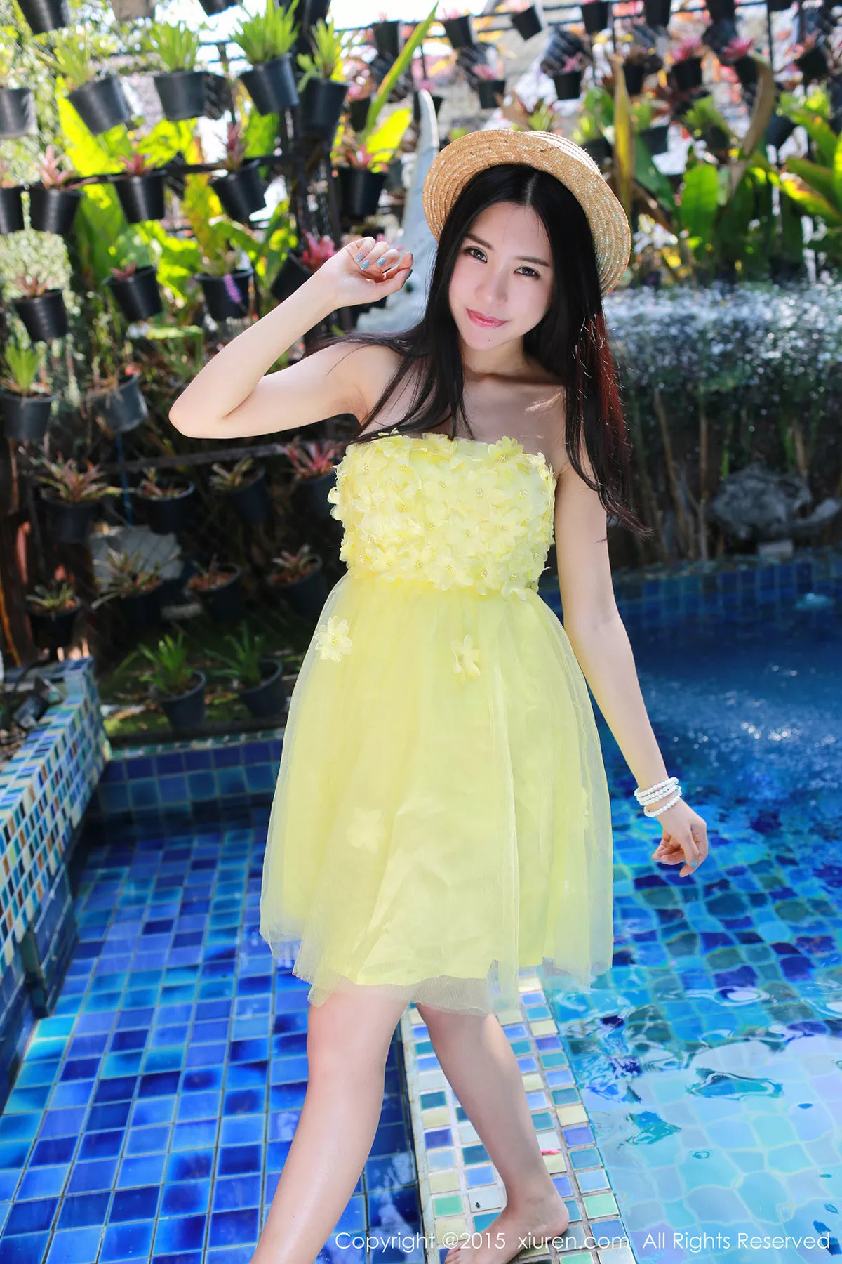 秀人集.com_[XiuRen秀人网]No.296_迷人妹子绮里嘉ula泰国清迈旅拍白色内衣秀美胸性感写真67P