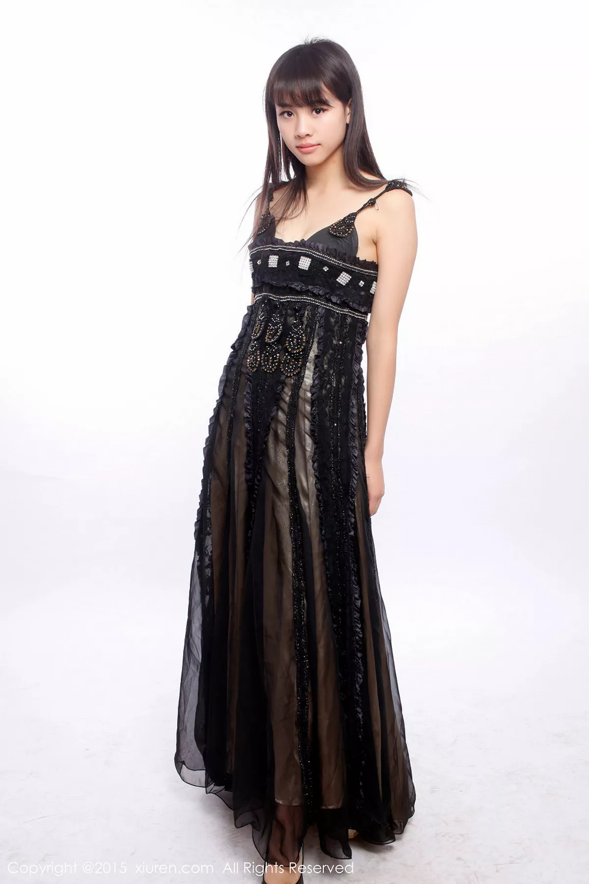 秀人集.com_[XiuRen秀人网]No.318_邻家女孩七米baby户外红色格子裙清新学生装迷人写真112P