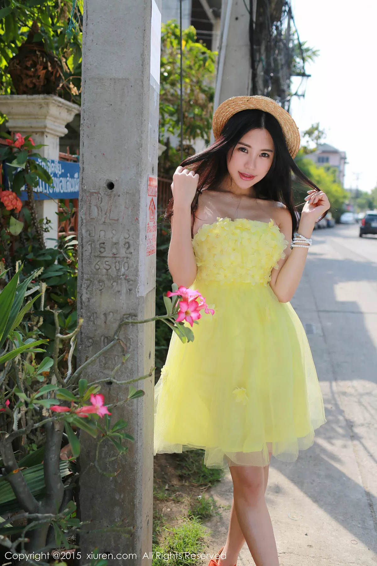 秀人集.com_[XiuRen秀人网]No.296_迷人妹子绮里嘉ula泰国清迈旅拍白色内衣秀美胸性感写真67P