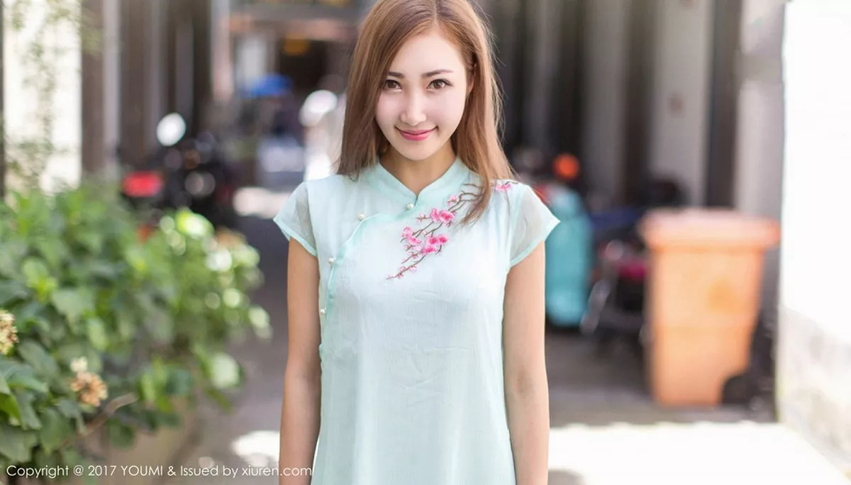 秀人集.com_[YouMi尤蜜荟]Vol.005_尤物嫩模Yumi尤美居家私房内衣系列+户外小清新性感写真46P
