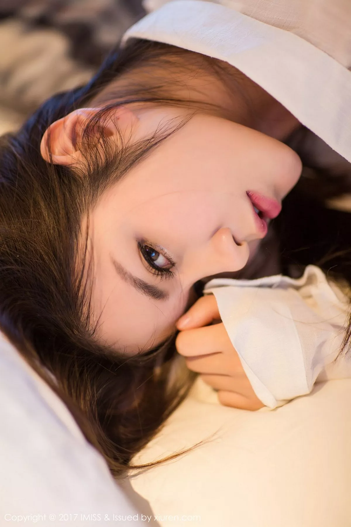 秀人集.com_[IMISS爱蜜社]Vol.146_嫩模李李七七喜喜圣诞主题小红裙纯白内衣秀完美身材写真67P