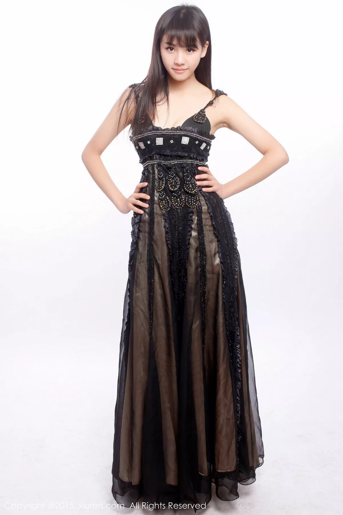 秀人集.com_[XiuRen秀人网]No.318_邻家女孩七米baby户外红色格子裙清新学生装迷人写真112P