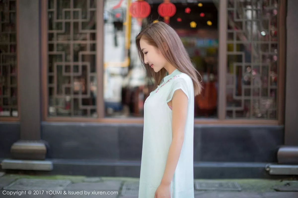 秀人集.com_[YouMi尤蜜荟]Vol.005_尤物嫩模Yumi尤美居家私房内衣系列+户外小清新性感写真46P