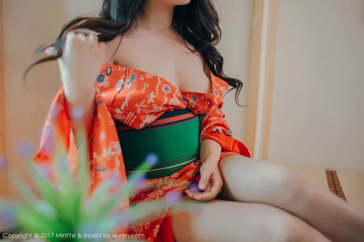 秀人集.com_[MintYe薄荷叶]Vol.003_嫩模Sukki白色蕾丝透视内衣秀完美酥胸性感妖媚写真60P