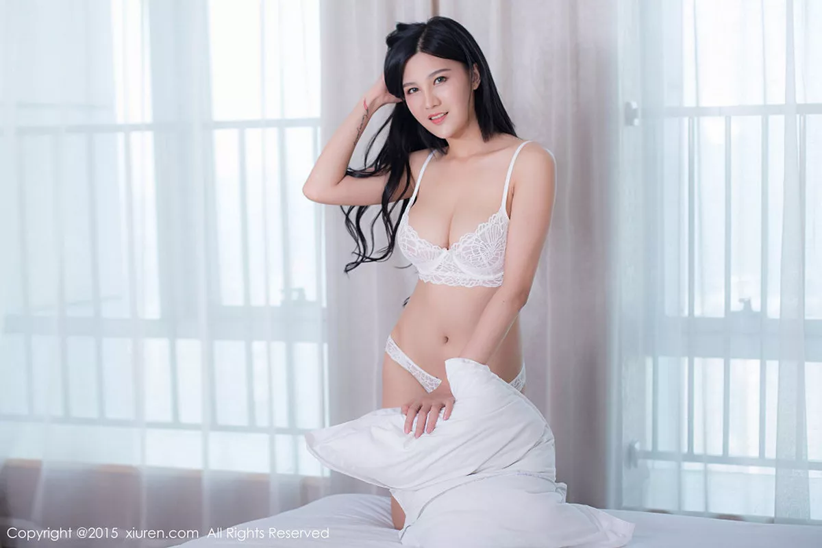 秀人集.com_[XiuRen秀人网]No.397_巨乳嫩模卓君Jeanes白色蕾丝内衣秀傲人美乳火辣写真63P