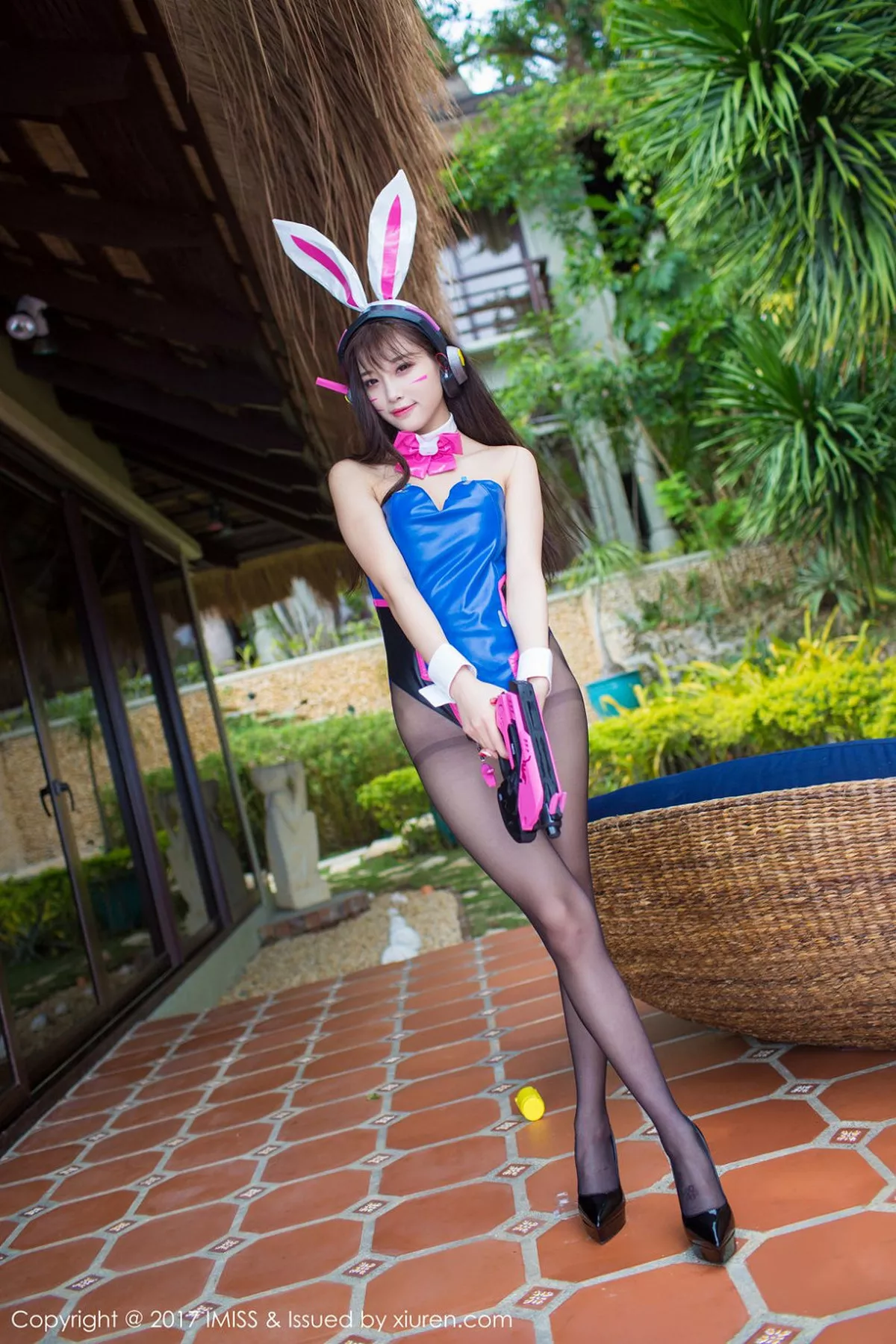 秀人集.com_[IMISS爱蜜社]Vol.154_嫩模杨晨晨sugar长滩旅拍吊带网格镂空内衣秀完美身材写真60P