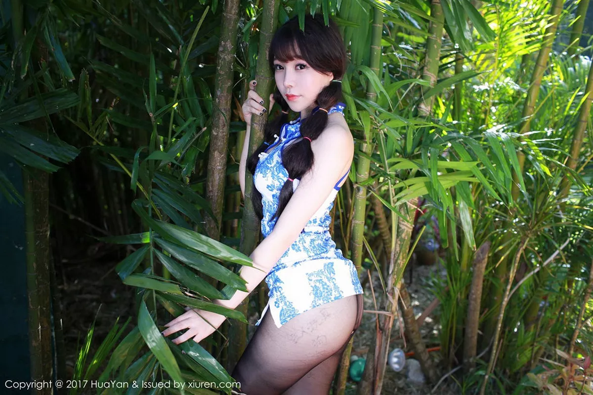 秀人集.com_[HuaYan花の颜]Vol.026_嫩模芝芝Booty菲律宾长滩岛旅拍蕾丝缕空情趣内衣诱惑写真73P