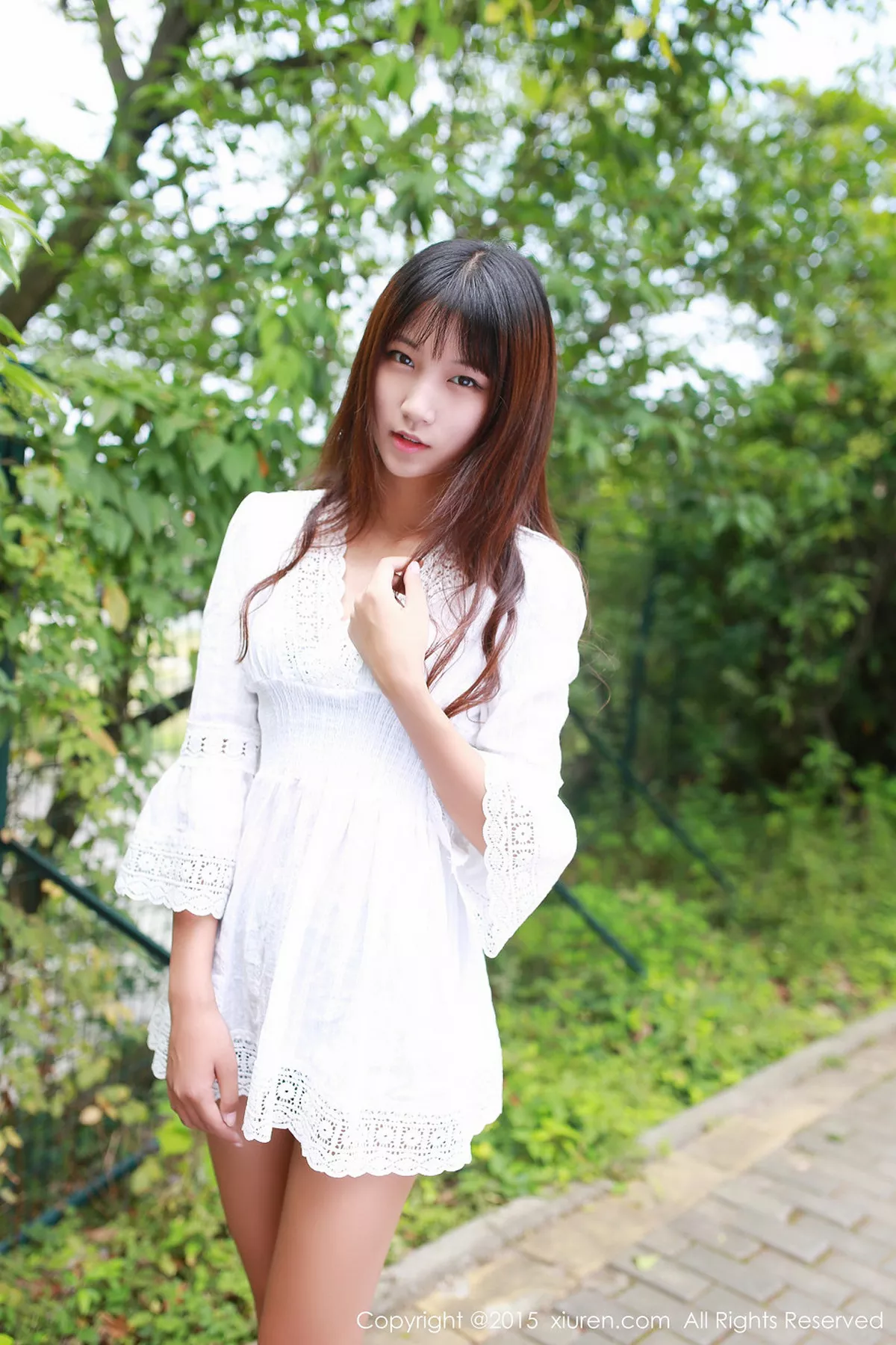 秀人集.com_[XiuRen秀人网]No.357_秀发嫩模徐畅和徐畅白色衬衫户外清新迷人写真46P