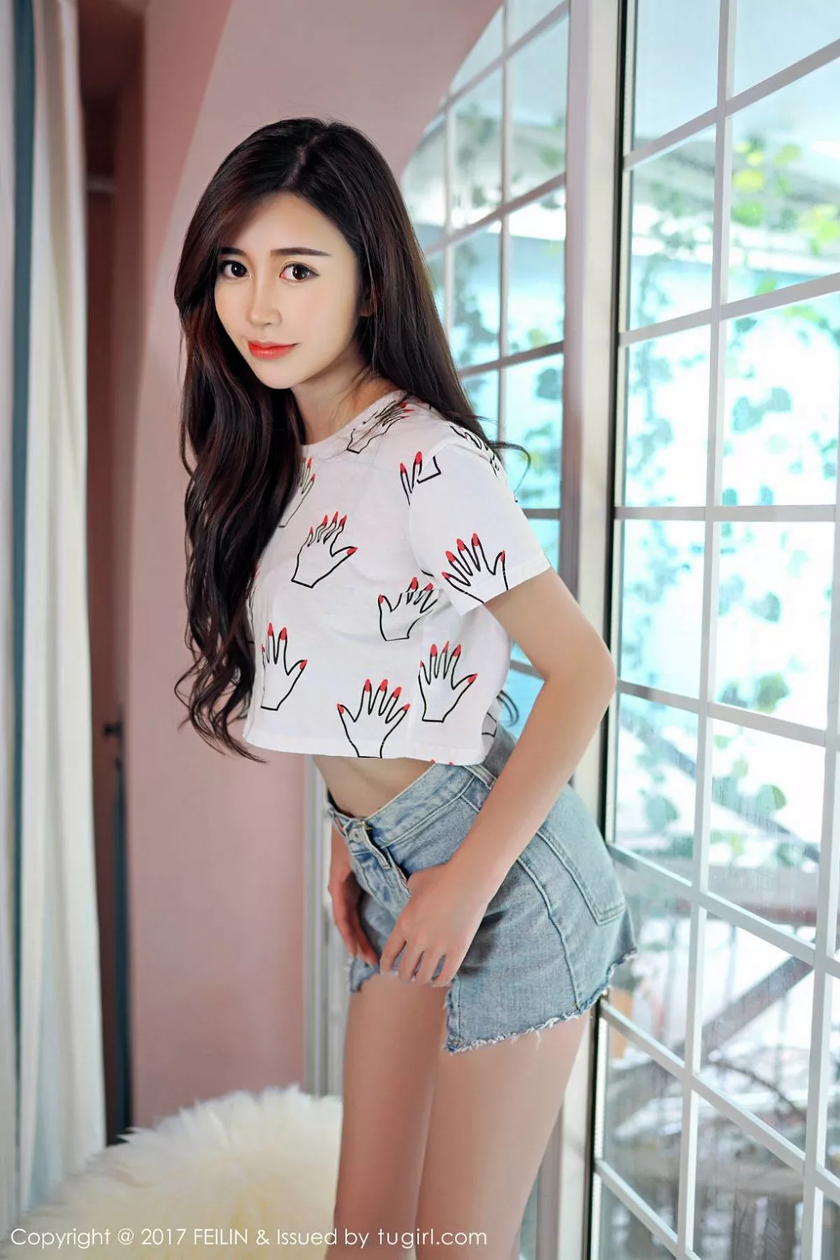 秀人集.com_[FeiLin嗲囡囡]Vol.074_人气嫩模方绮言Ayaka居家私房牛仔热裤秀完美身材写真40P