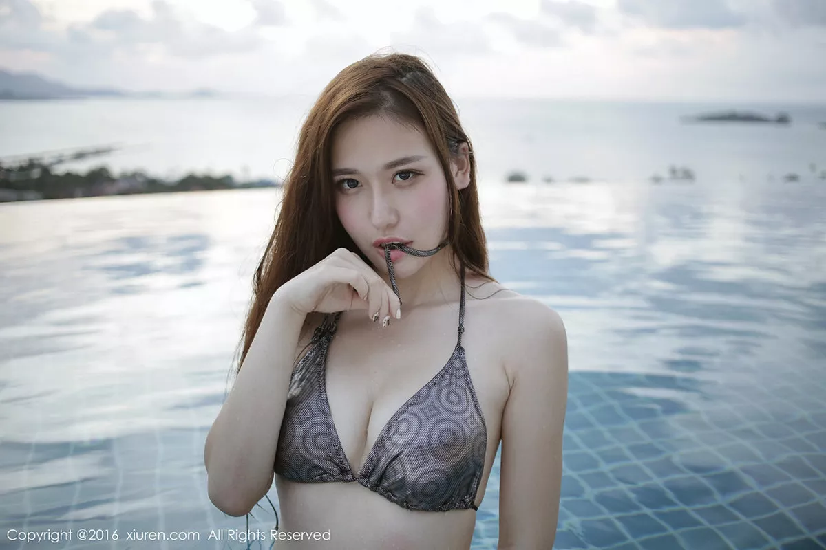 秀人集.com_[XiuRen秀人网]No.509_嫩模熊吖BOBO苏梅旅拍泳池里湿身比基尼妩媚诱惑写真50P