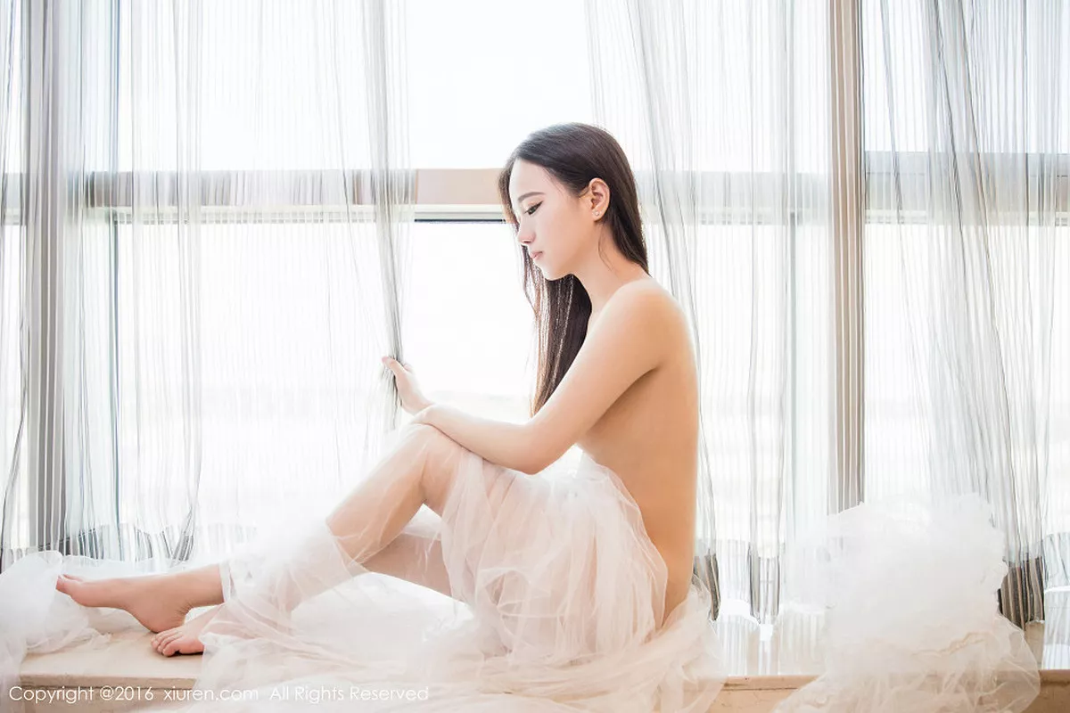 秀人集.com_[XiuRen秀人网]No.580_嫩模baby嘉茵居家私房内衣秀美胸白网丝袜美腿羞涩迷人写真58P