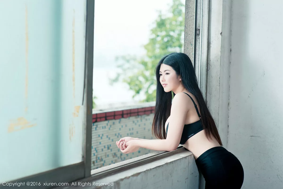 秀人集.com_[XiuRen秀人网]No.518_巨乳嫩模娜露Selena性感黑色内衣日系清新迷人写真52P