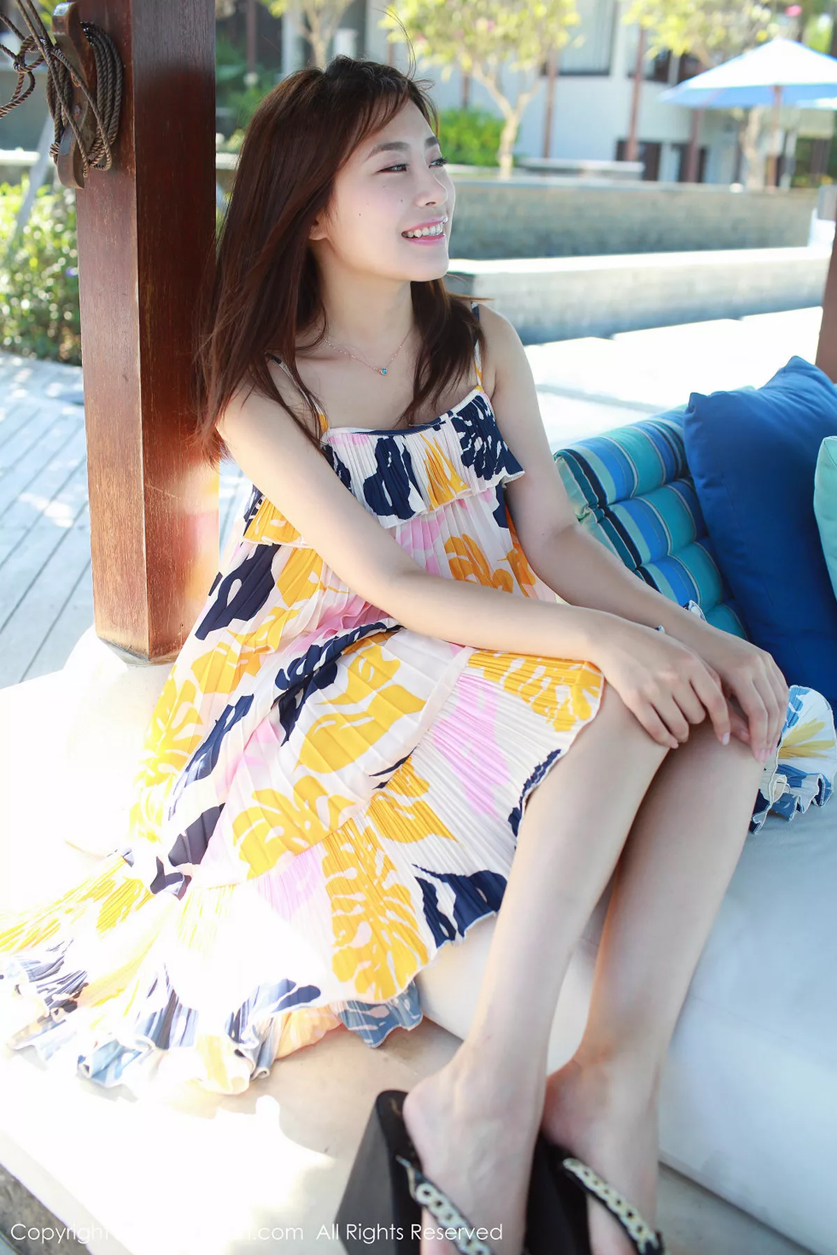 秀人集.com_[XiuRen秀人网]No.542_嫩模许诺Sabrina巴厘岛旅拍黄色短裤秀白嫩美腿性感写真47P