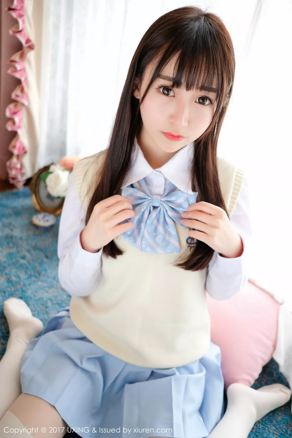 秀人集.com_[UXING优星馆]Vol.041_萝莉妹子丸子mayuki清纯学生装秀完美身材清爽迷人写真43P
