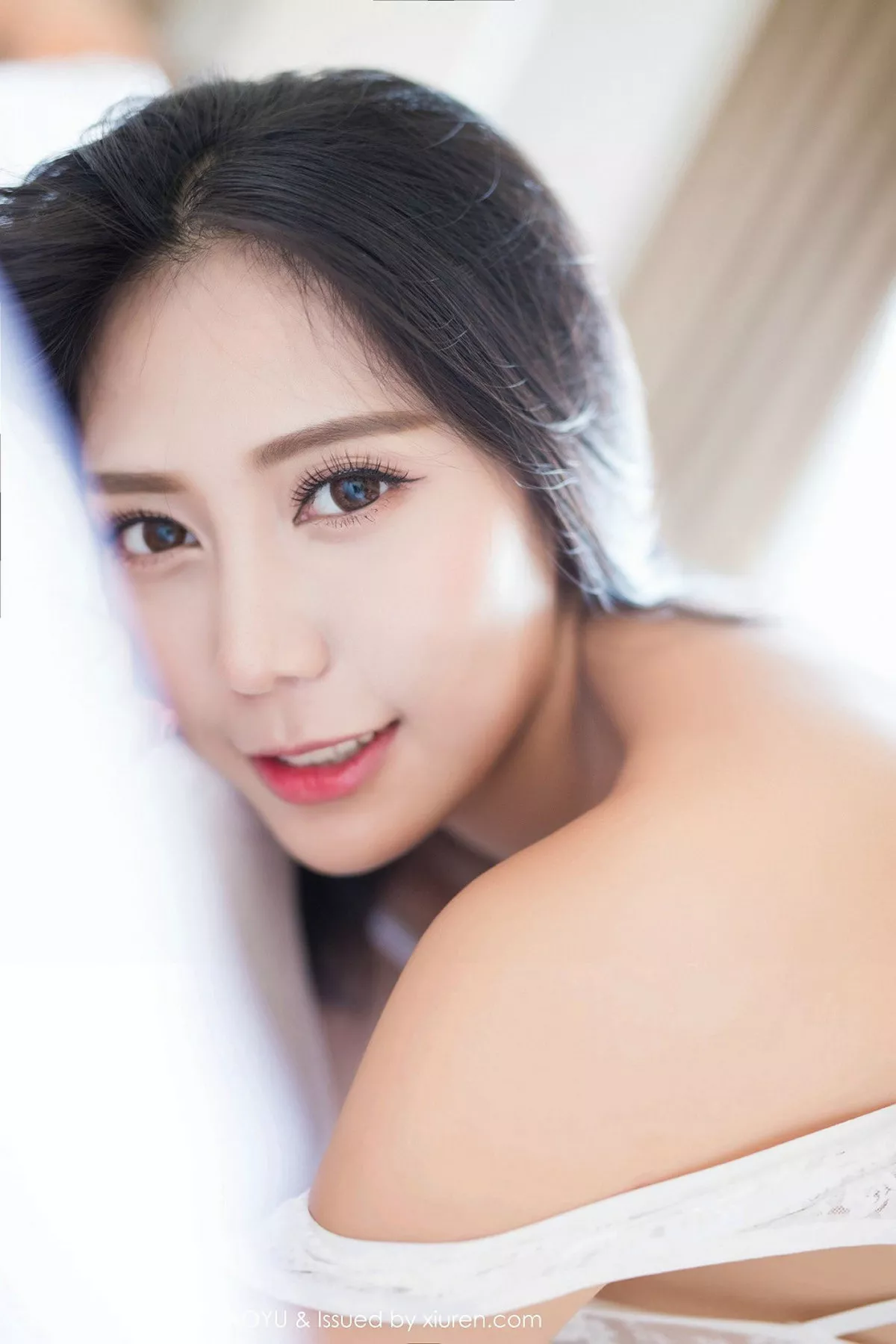 秀人集.com_[XiaoYu画语界]Vol.136_嫩模安可儿私房白色缕空内衣半脱露豪乳翘臀诱惑写真52P