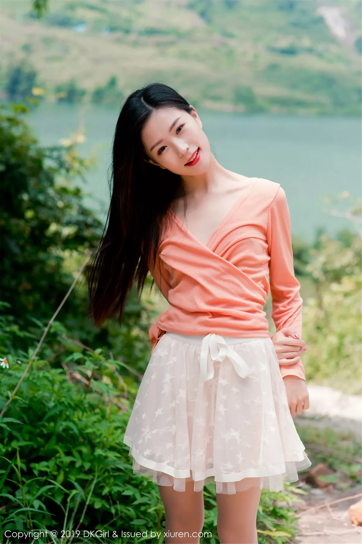 秀人集.com_[DKGirl御女郎]Vol.114_嫩模小子怡Alice户外露天车拍系列无内肉丝裤袜惹火诱惑写真48P