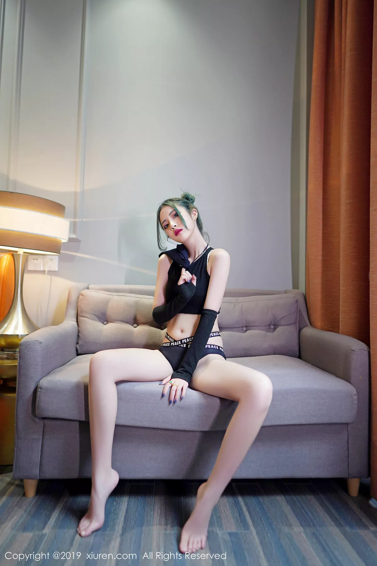 秀人集.com_[XiuRen秀人网]No.1644_嫩模贾诗晗居家私房性感黑色内衣秀完美身材修长美腿迷人写真50P