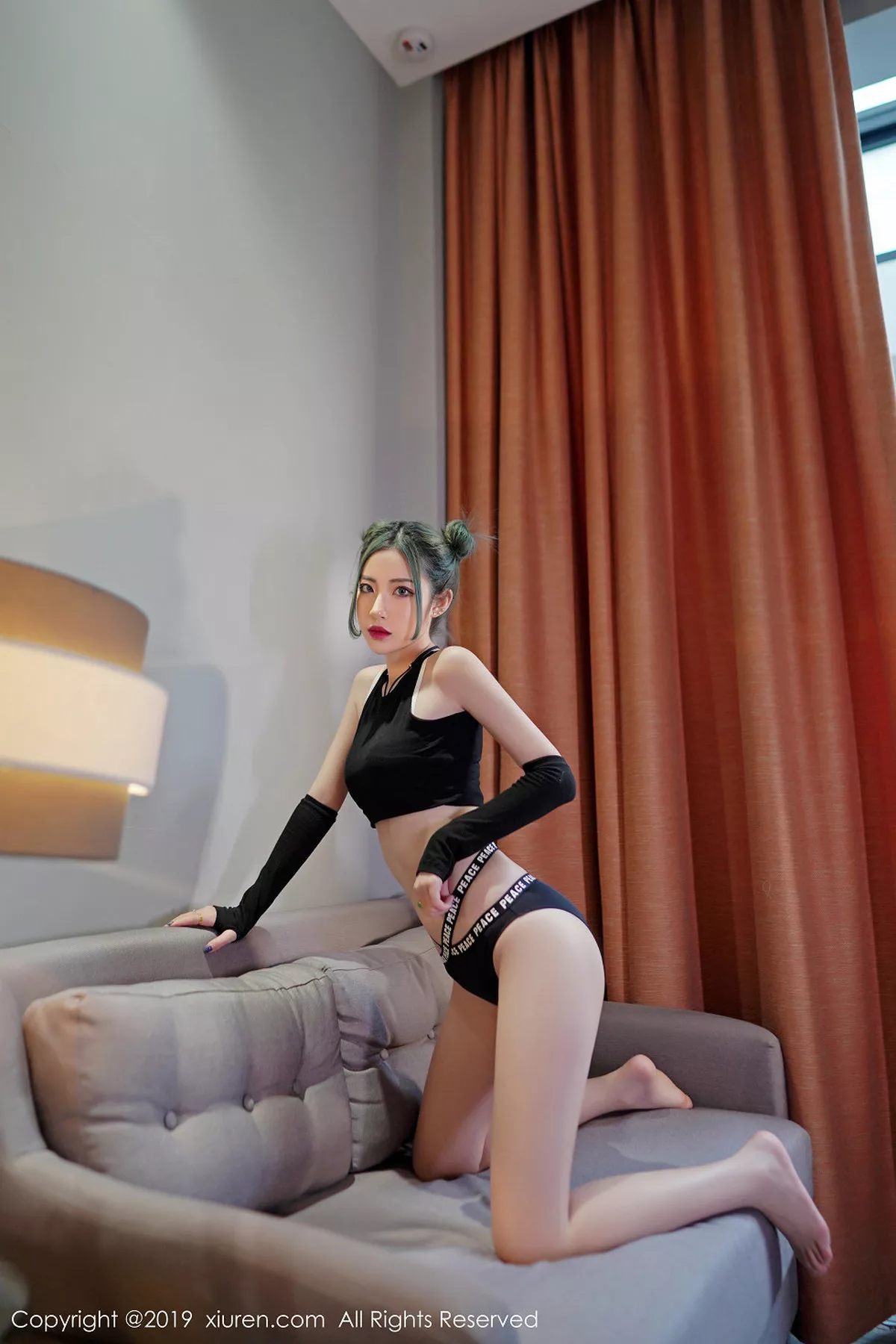 秀人集.com_[XiuRen秀人网]No.1644_嫩模贾诗晗居家私房性感黑色内衣秀完美身材修长美腿迷人写真50P