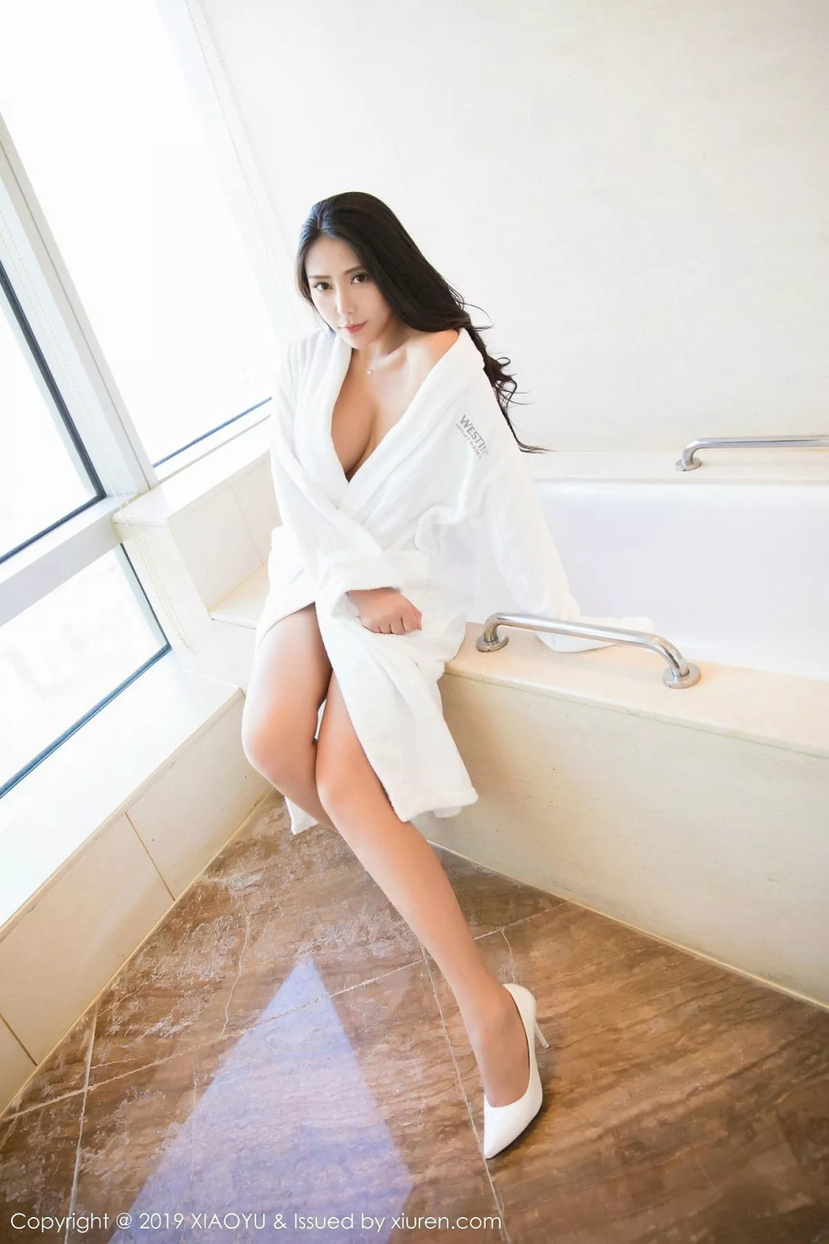 秀人集.com_[XiaoYu画语界]Vol.136_嫩模安可儿私房白色缕空内衣半脱露豪乳翘臀诱惑写真52P