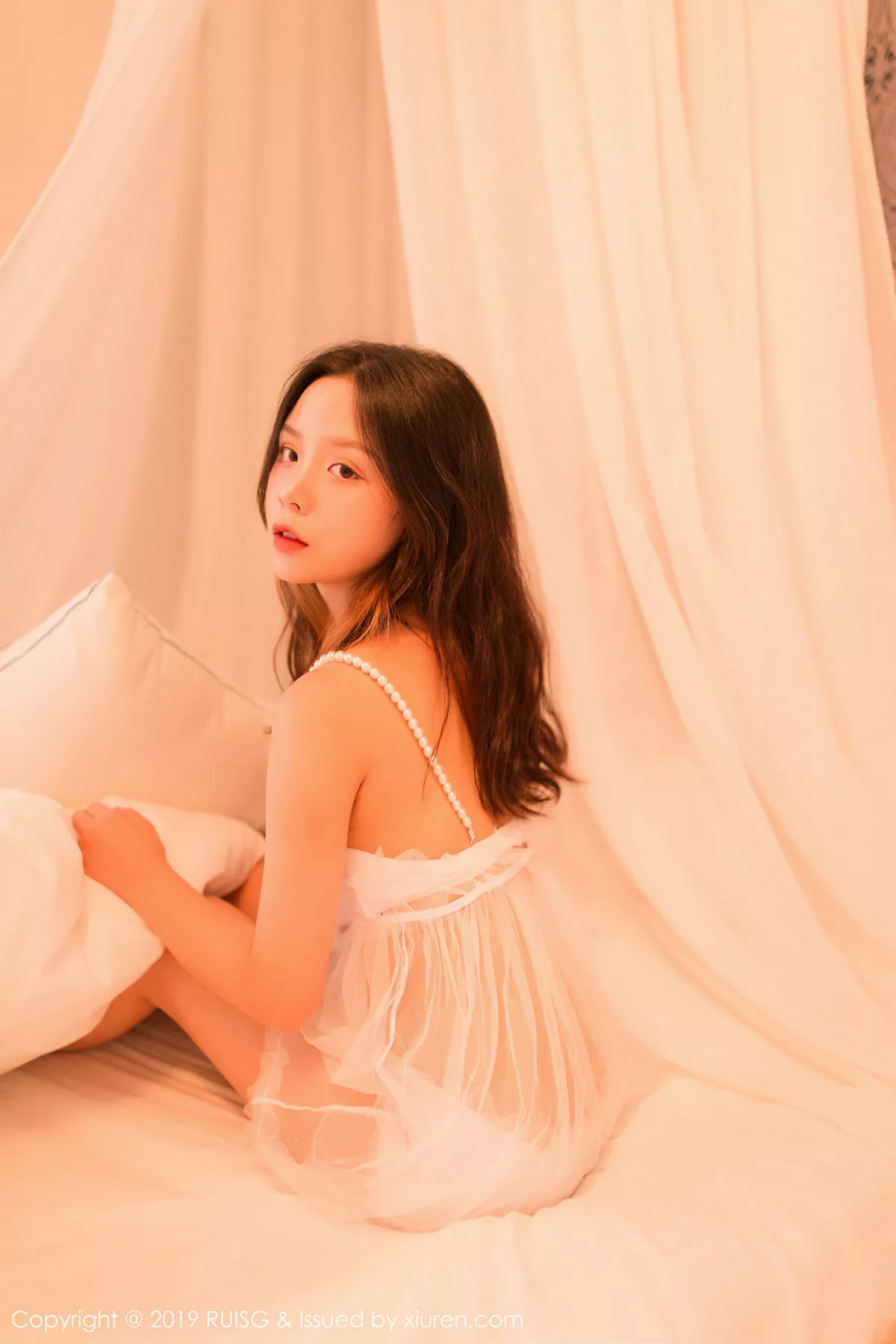 秀人集.com_[RUISG瑞丝馆]Vol.081_嫩模木木夕Mmx私房性感白色薄纱内衣秀完美身材诱惑写真46P