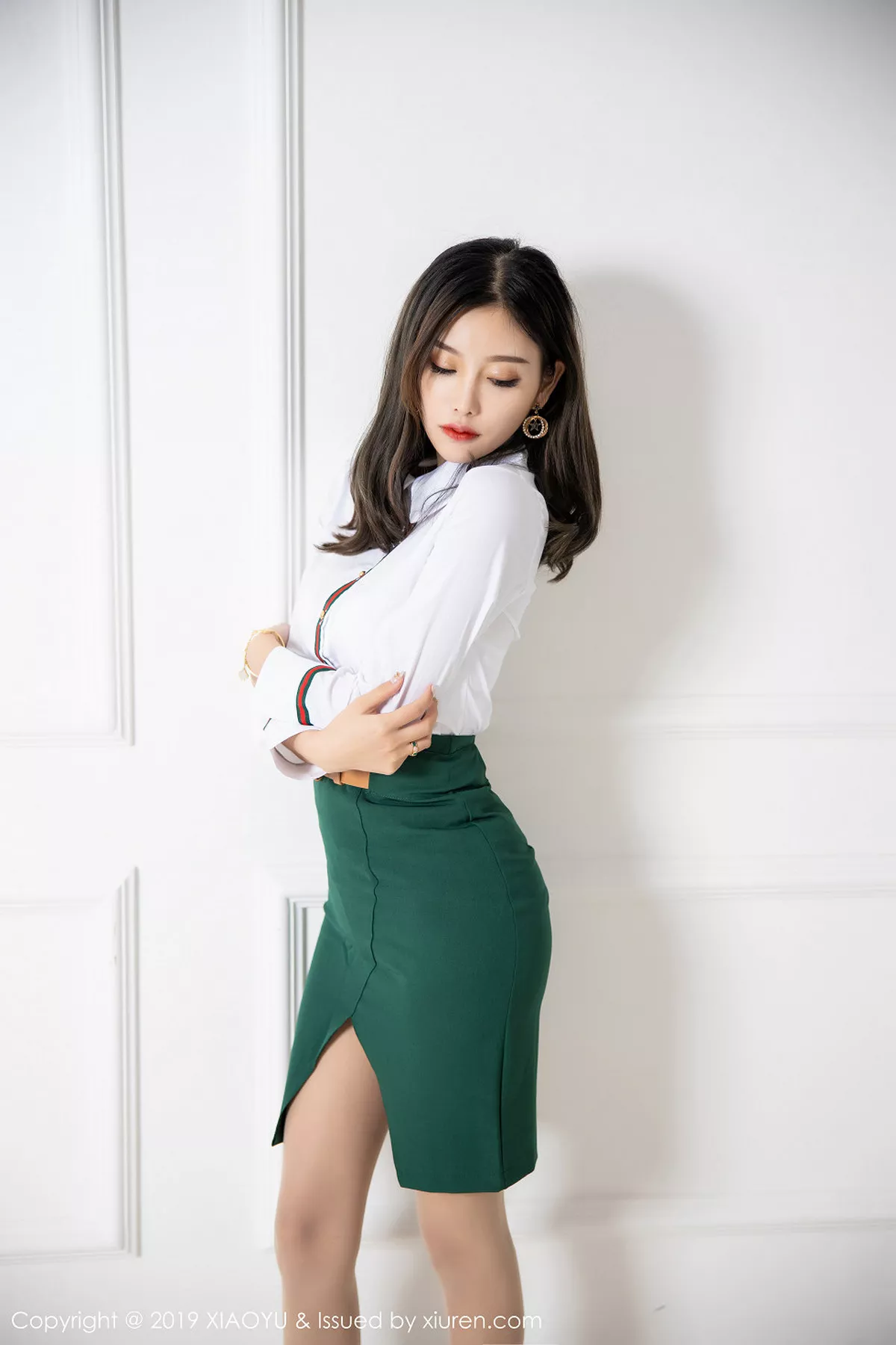 秀人集.com_[XiaoYu画语界]Vol.148_女神杨晨晨sugar私房白衬衣半露豪乳超薄肉丝裤袜惹火诱惑写真66P