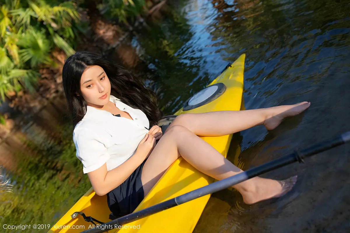 秀人集.com_[XiuRen秀人网]No.1719_女神Manuela玛鲁娜美国旅拍皮划艇全裸上身露豪乳极致诱惑写真52P