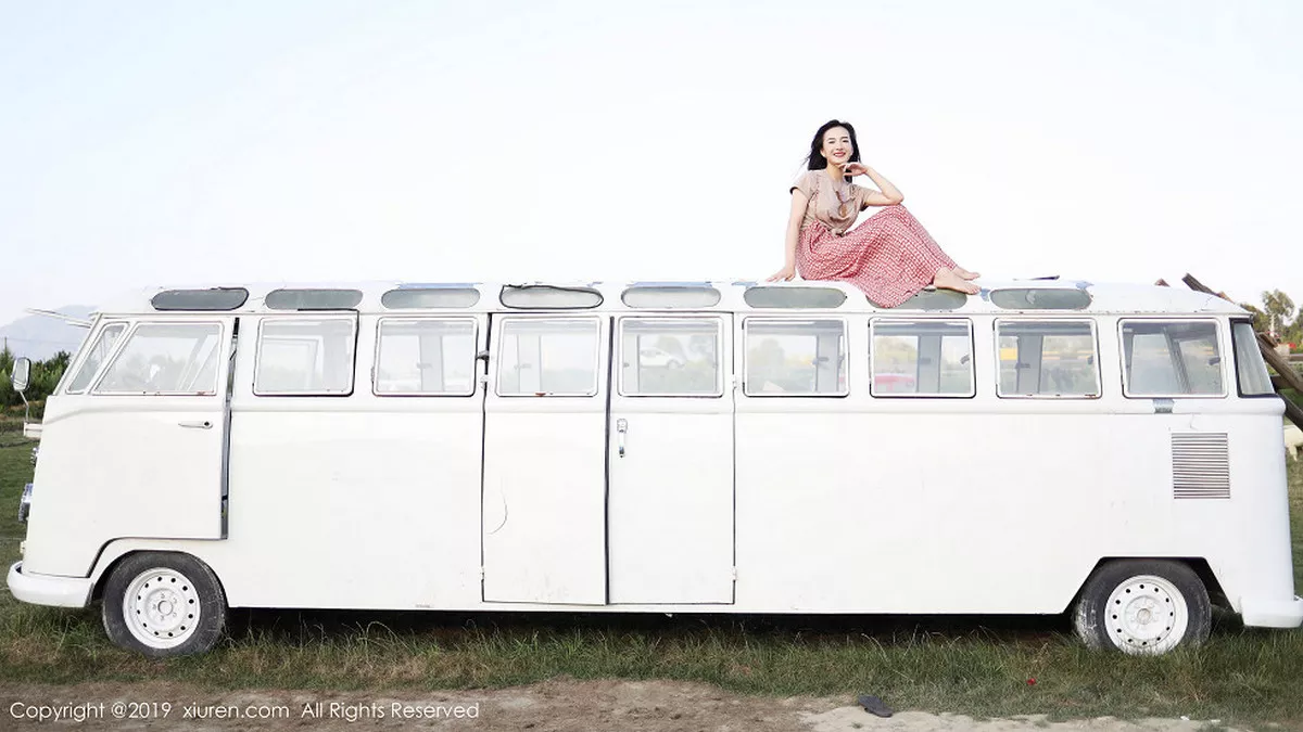 秀人集.com_[XiuRen秀人网]No.1718_嫩模艺儿拿铁室外帽子美少女清新甜美风靓丽迷人写真63P