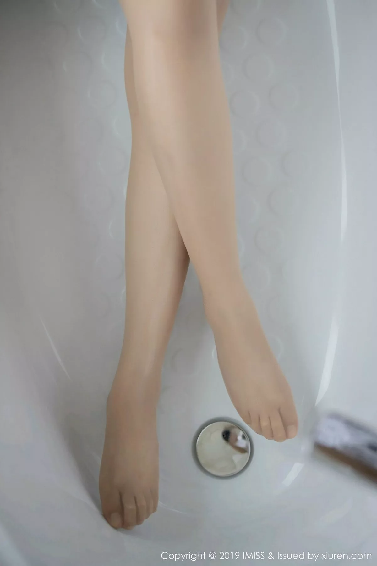 秀人集.com_[IMISS爱蜜社]Vol.380_嫩模张静雅miya私房古典旗袍装秀完美身材性感美腿迷人写真33P