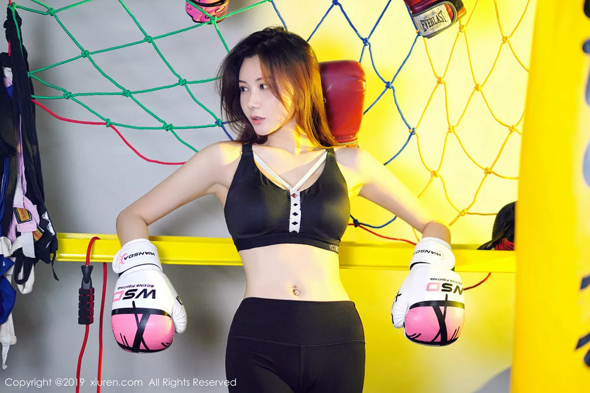 秀人集.com_[XiuRen秀人网]No.1732_嫩模爱丽儿室内健身房系列三套服饰秀完美身材性感写真41P