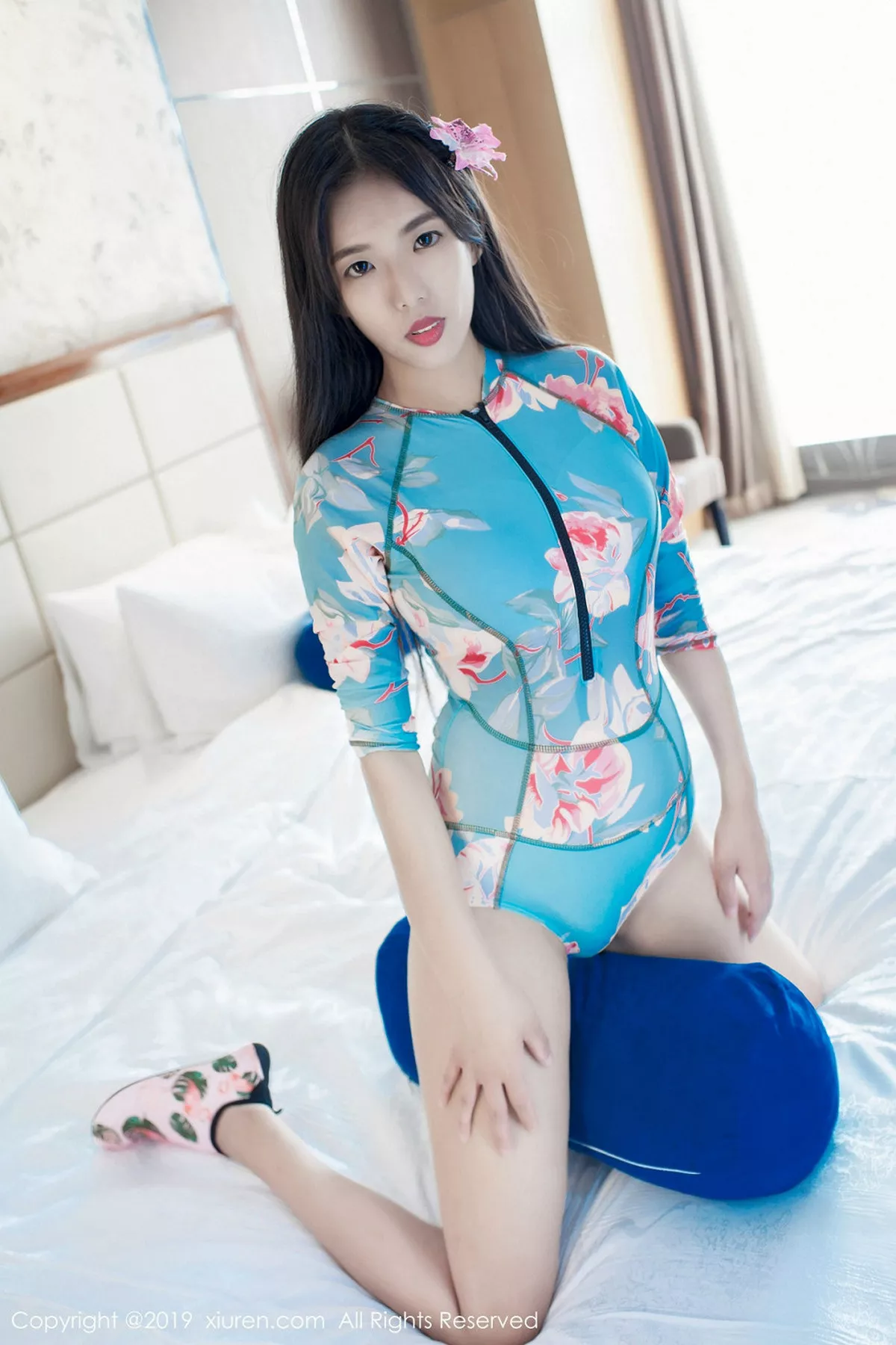 秀人集.com_[XiuRen秀人网]No.1796_嫩模小幸运ly私房黑色皮质开胸高叉连体衣秀豪乳撩人诱惑写真46P