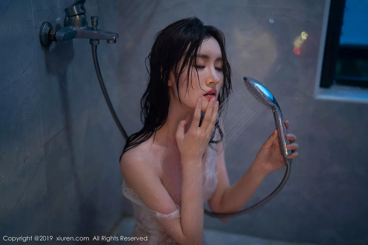 秀人集.com_[XiuRen秀人网]No.1784_嫩模沈梦瑶浴室里真空透视薄纱裙湿身秀火辣身材撩人诱惑写真42P