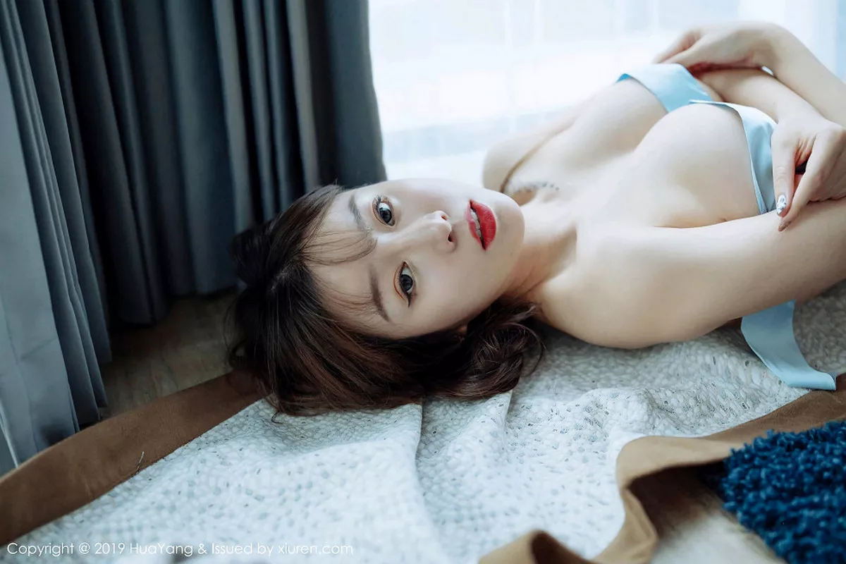 秀人集.com_[HuaYang花漾]Vol.185_女神王雨纯马尔代夫旅拍蕾丝吊带睡裙秀惹火身材诱惑写真46P