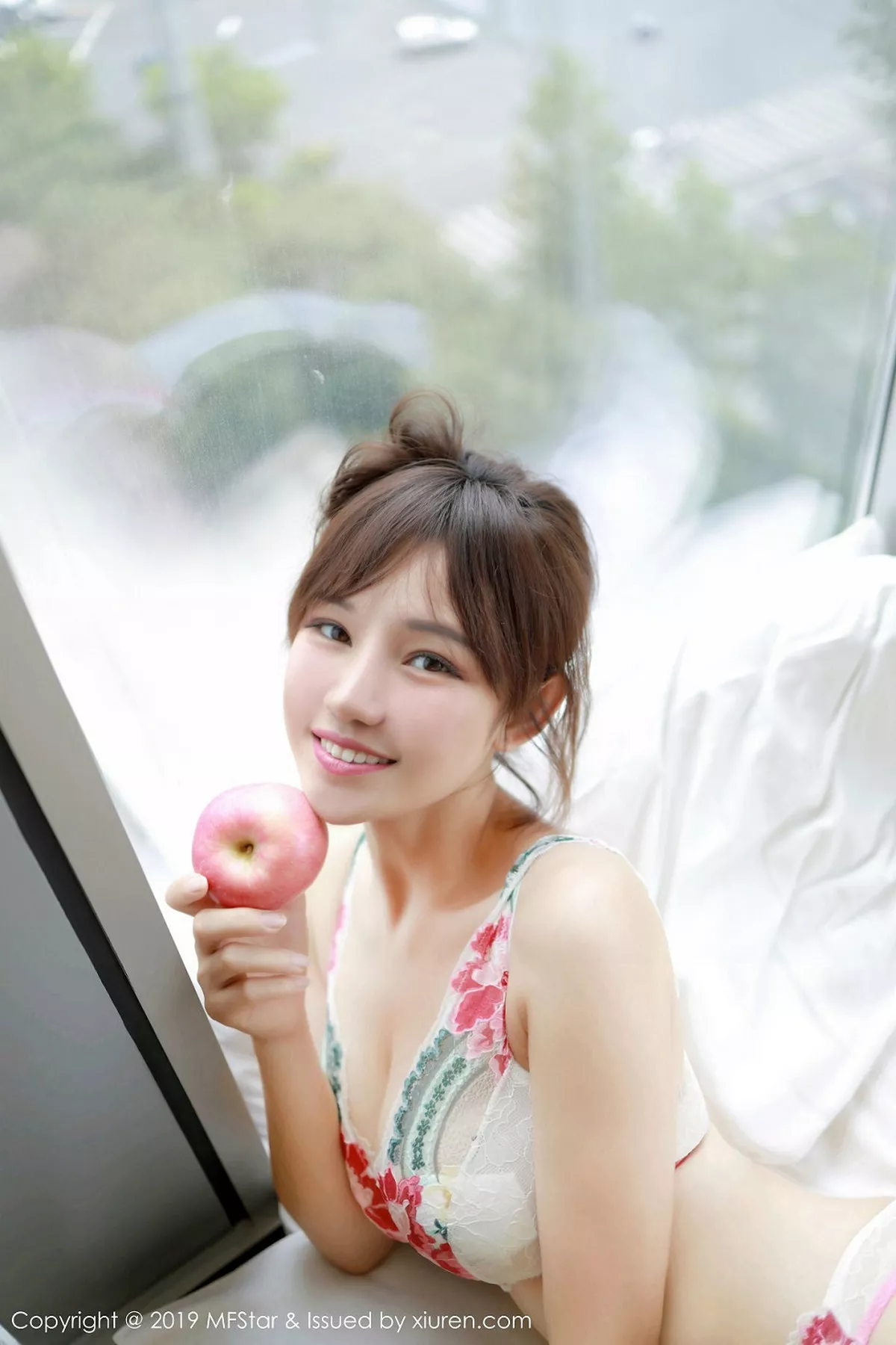 秀人集.com_[MFStar模范学院]Vol.236_嫩模多香子私房精致镂空内衣秀凹凸身材惹火诱惑写真40P