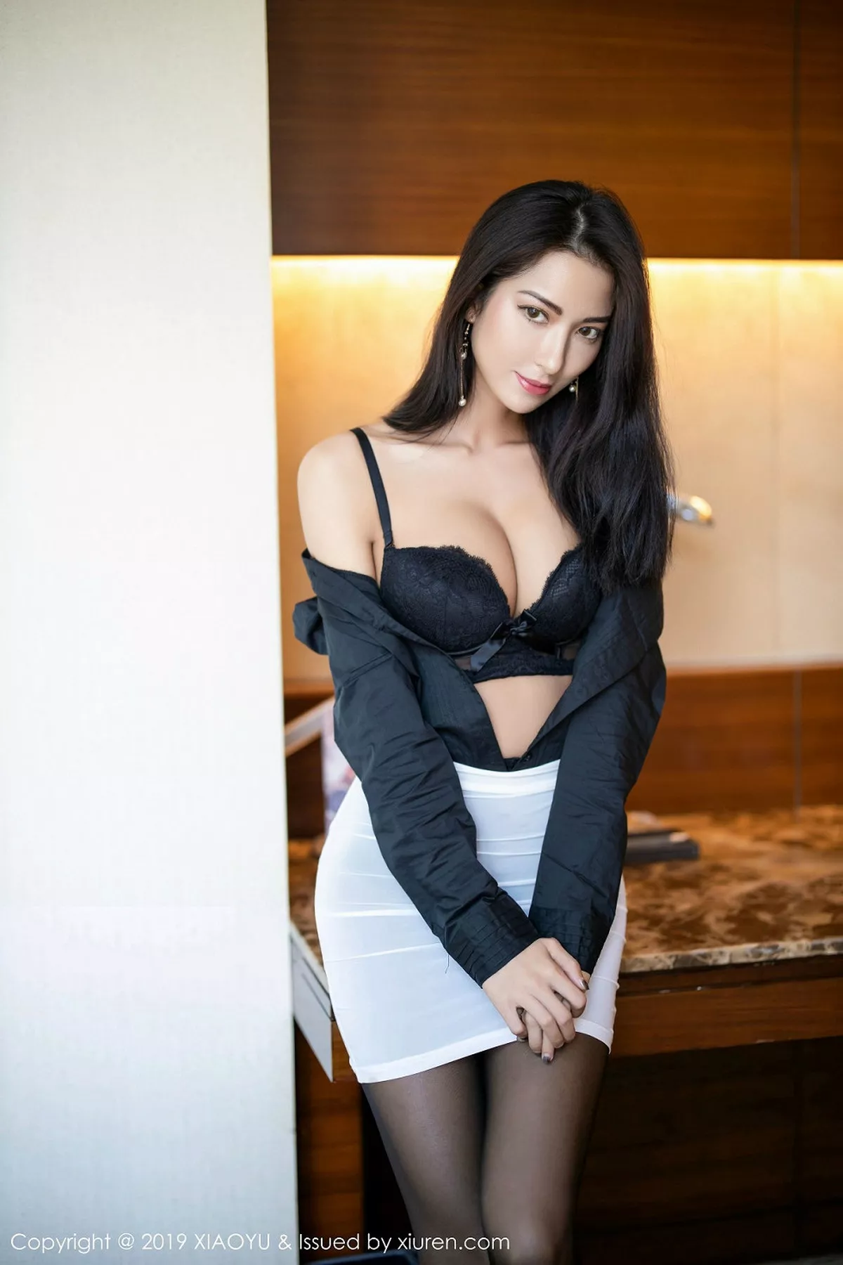 秀人集.com_[XiaoYu画语界]Vol.202_气质女神Carry私房黑色内衣配黑丝裤袜秀美腿性感写真87P