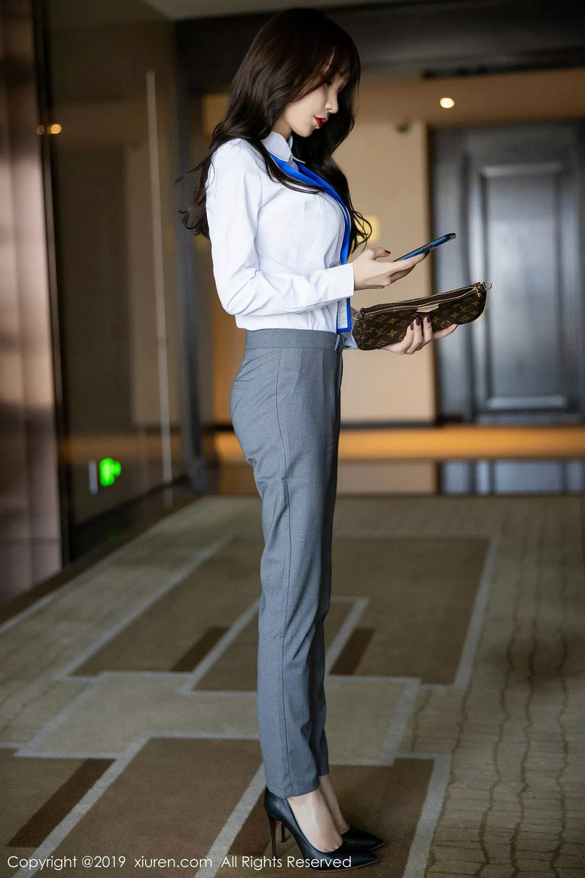 秀人集.com_[XiuRen秀人网]No.1834_女神周于希Sandy私房制服装扮脱衣露蕾丝内裤缕空诱惑写真106P