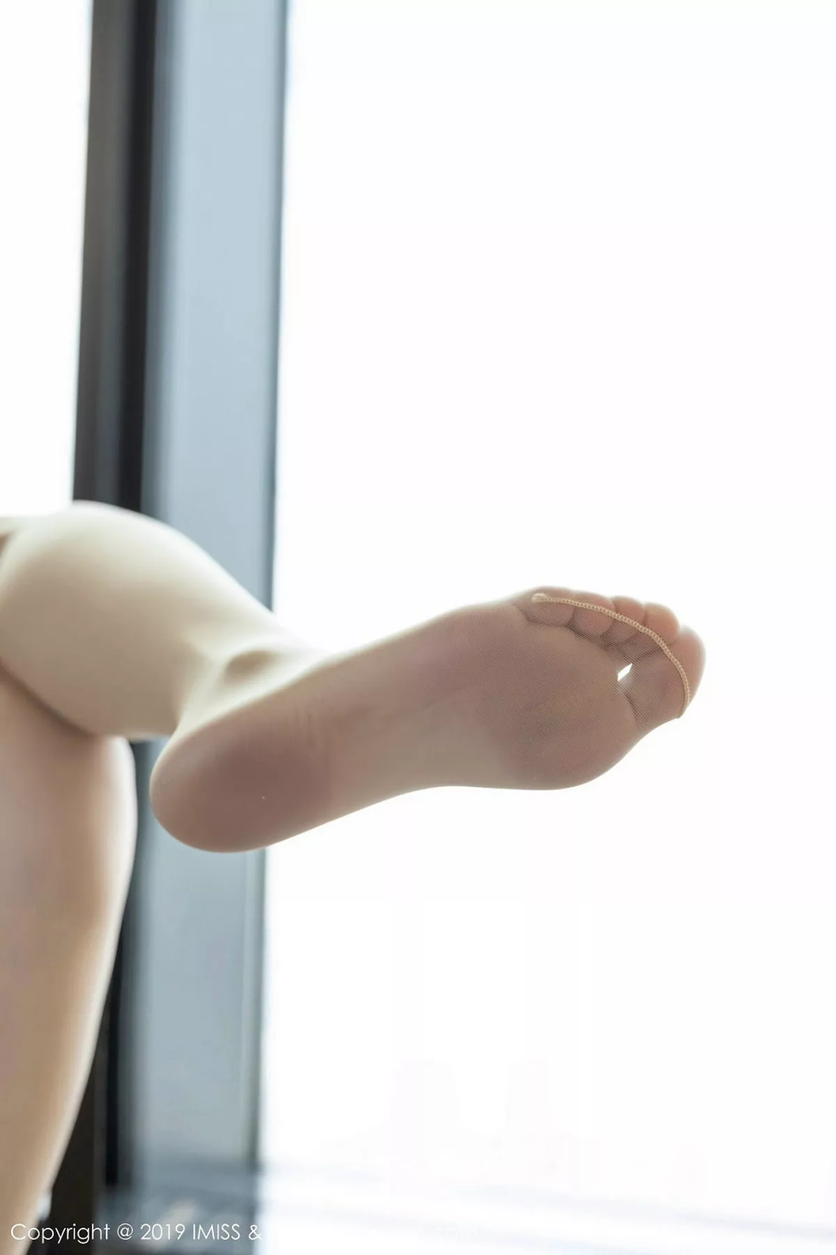 秀人集.com_[IMISS爱蜜社]Vol.412_嫩模梦心月私房旗袍全脱露性感内衣无内肉丝惹火诱惑写真50P