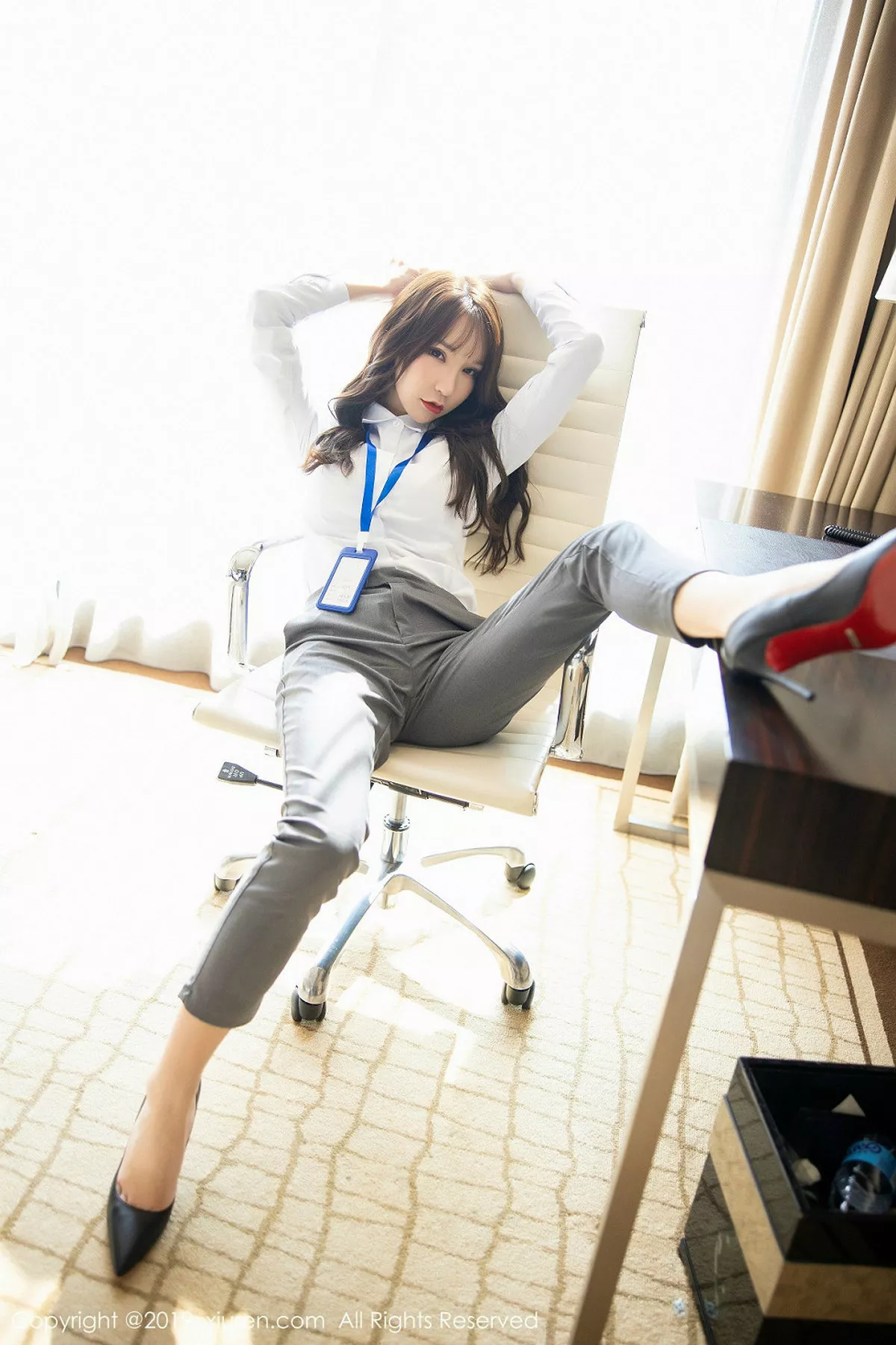 秀人集.com_[XiuRen秀人网]No.1834_女神周于希Sandy私房制服装扮脱衣露蕾丝内裤缕空诱惑写真106P