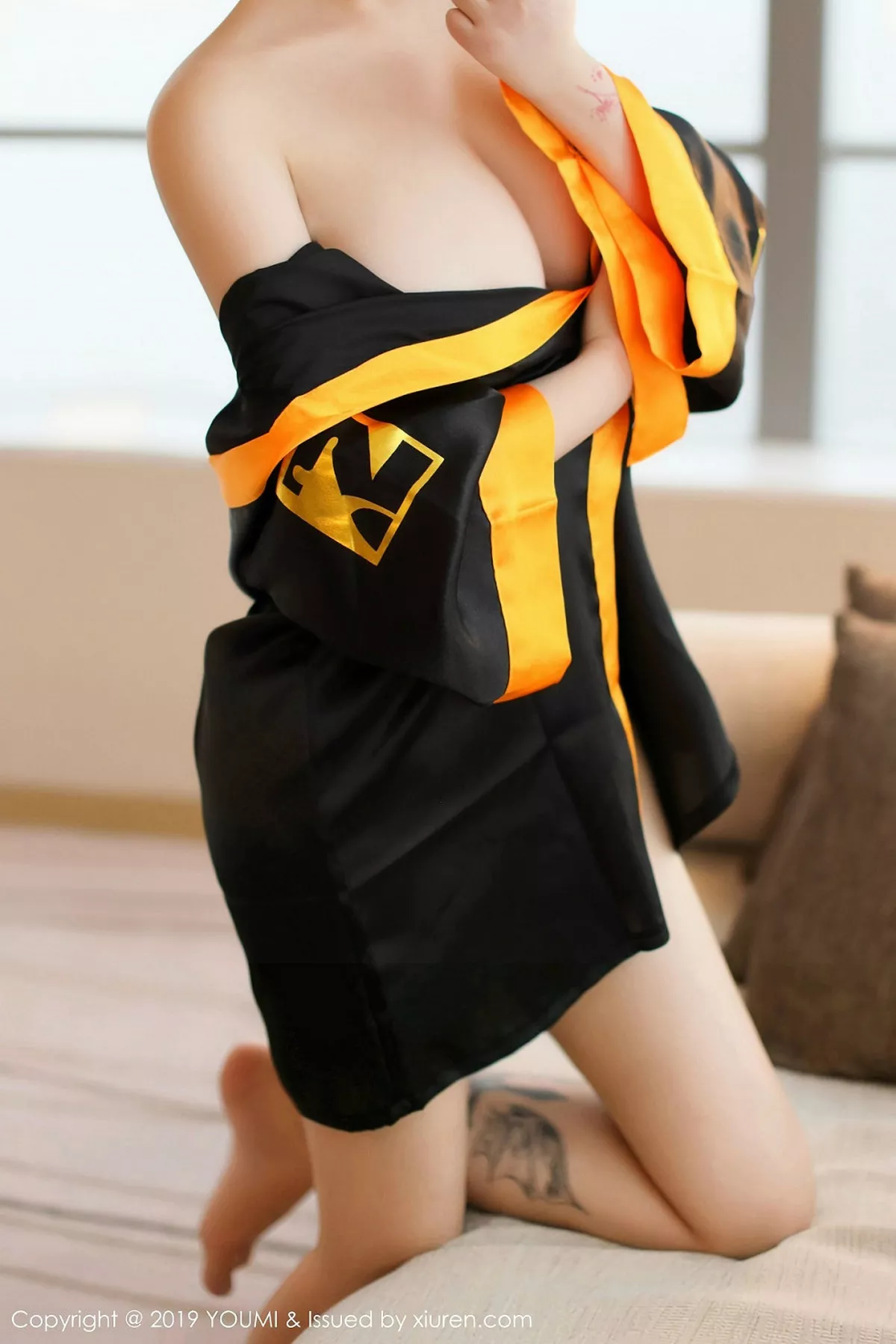 秀人集.com_[YouMi尤蜜荟]Vol.387_魅惑女神妲己_Toxic私房真空拳击手露豪乳遮点极致诱惑写真50P