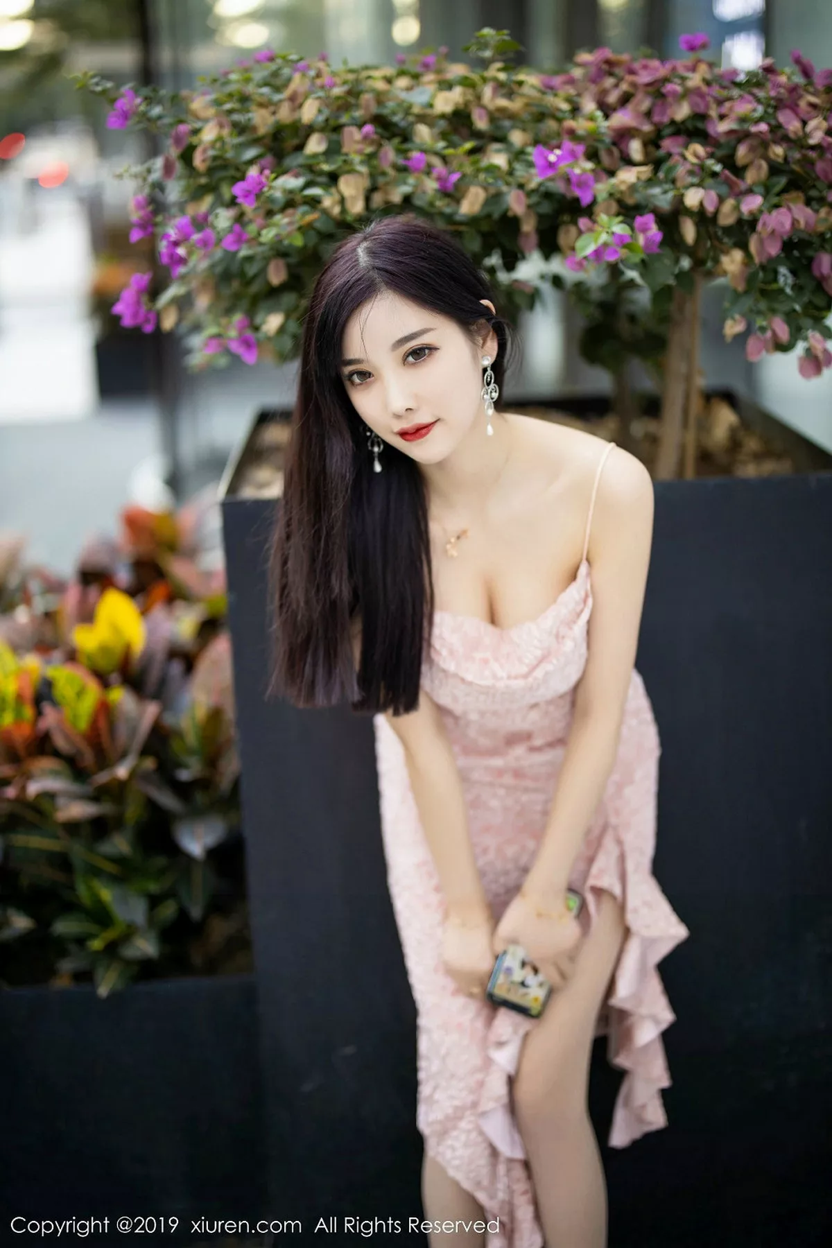 秀人集.com_[XiuRen秀人网]No.1857_女神杨晨晨sugar私房粉色吊裙半脱露性感白色内衣完美诱惑写真83P