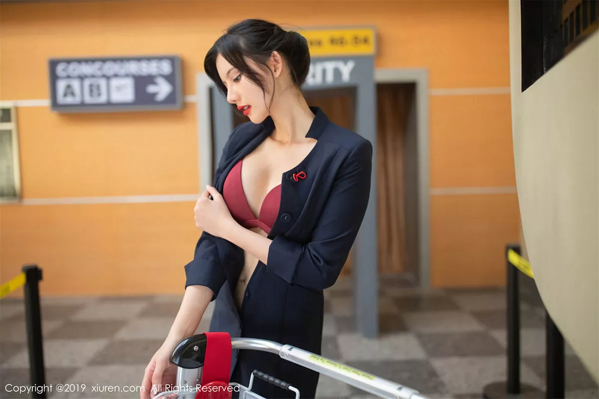 秀人集.com_[XiuRen秀人网]No.1881_嫩模就是阿朱啊机厅地勤主题撩裙开档肉丝裤袜露翘臀诱惑写真80P