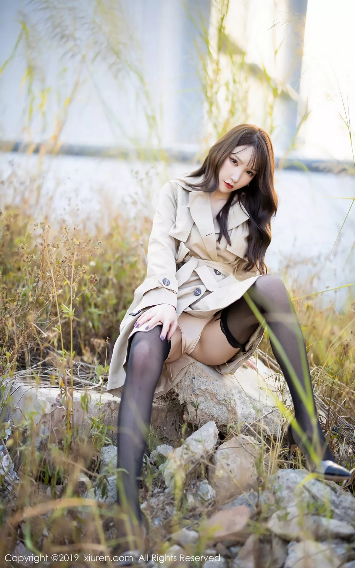 秀人集.com_[XiuRen秀人网]No.1876_女神周于希Sandy户外精致黑色内衣配吊带黑丝袜撩人诱惑写真93P