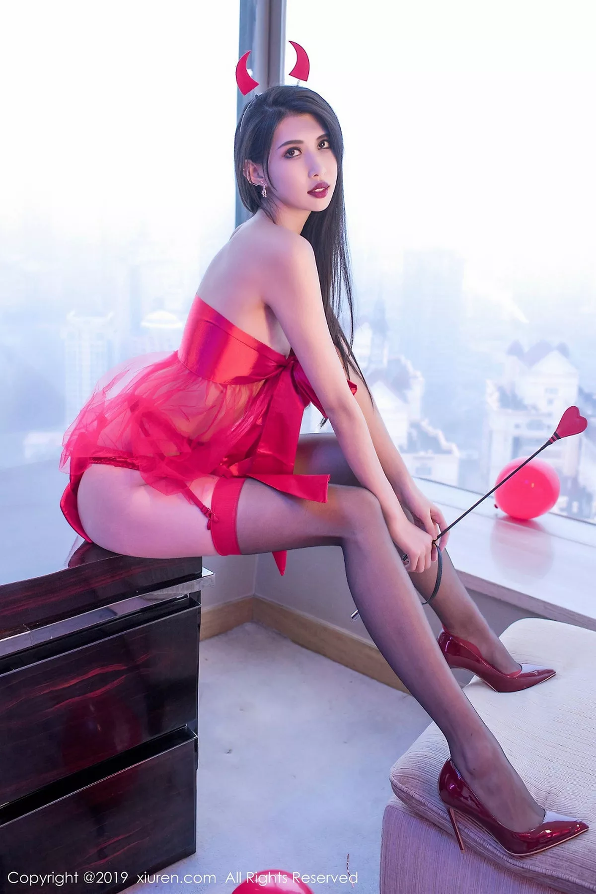 秀人集.com_[XiuRen秀人网]No.1871_高挑美女葛征Model私房圣诞新年主题红色深V圣诞女郎诱惑写真81P