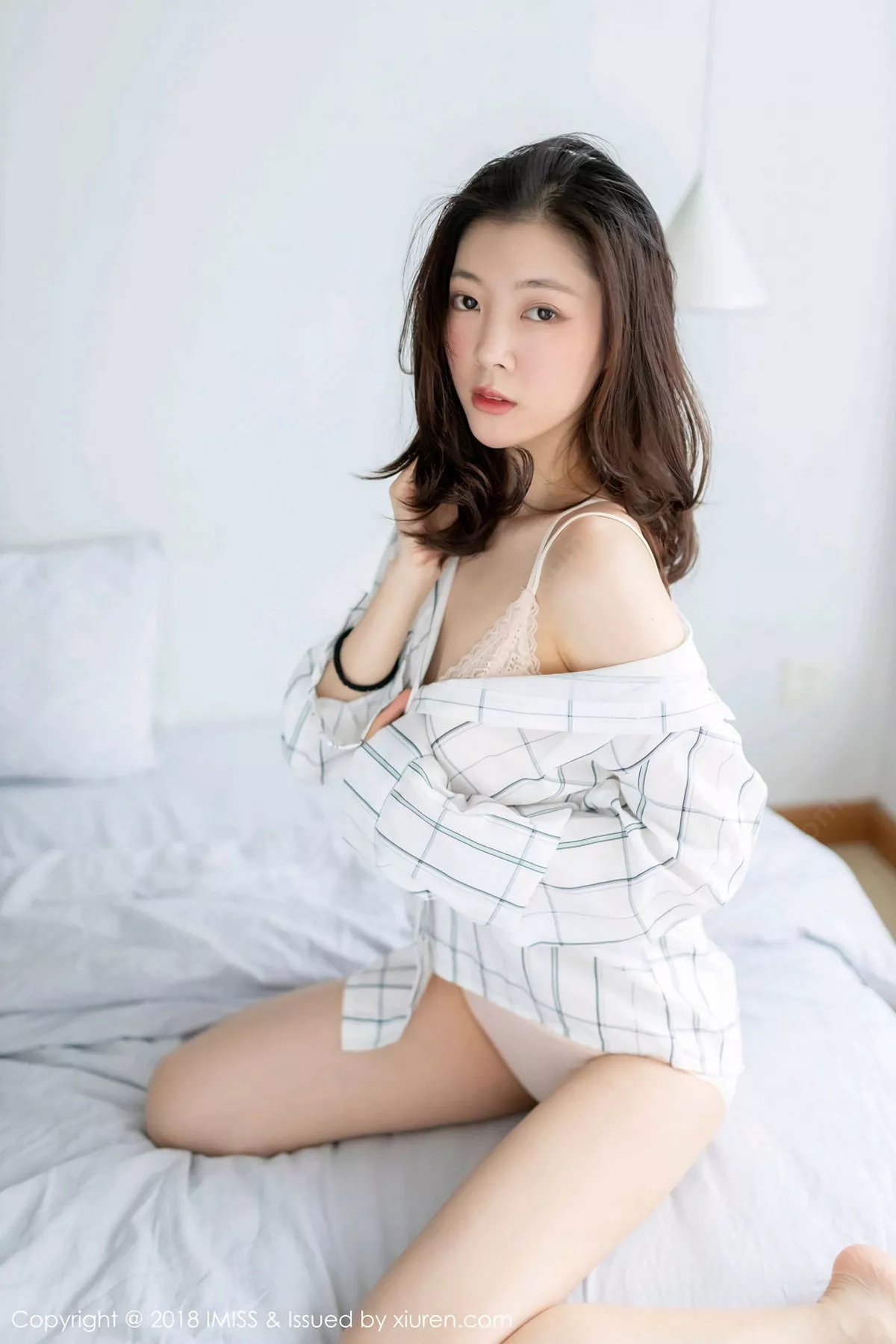 秀人集.com_[IMISS爱蜜社]Vol.308_嫩模miya米雅私房性感内衣系列秀完美身材修长美腿写真41P