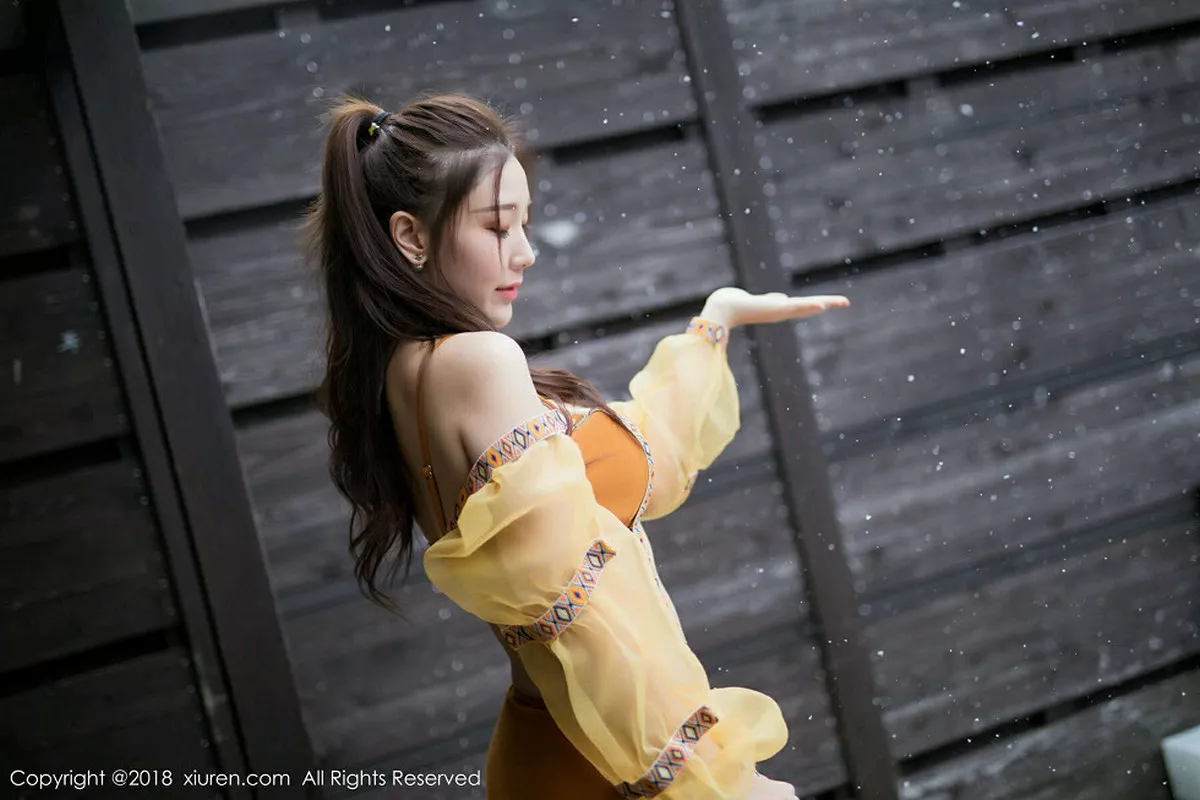 秀人集.com_[XiuRen秀人网]No.1236_女神淼淼萌萌哒北海道旅拍白色连体内衣温泉湿身诱惑写真59P