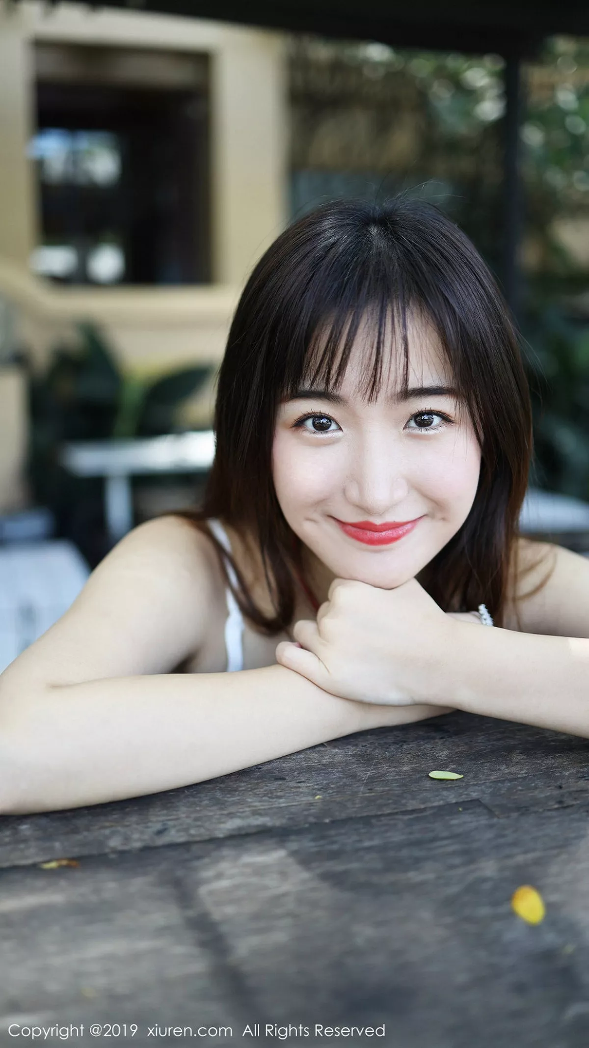 秀人集.com_[XiuRen秀人网]No.1892_嫩模艺儿拿铁泰国旅拍室外小清新主题蕾丝短裙迷人诱惑写真55P