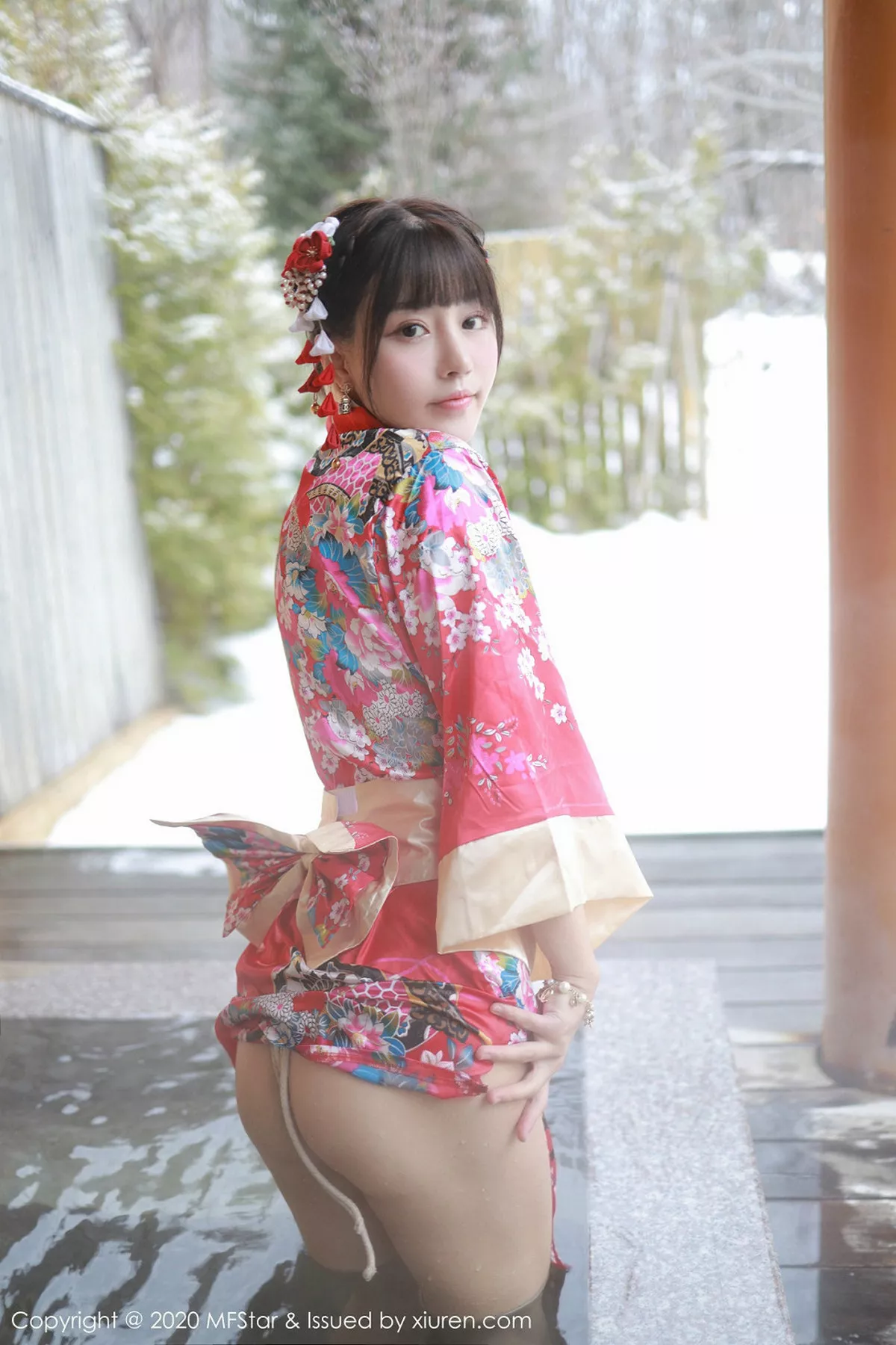 秀人集.com_[MFStar模范学院]Vol.249_女神朱可儿Flower日本旅拍温泉里全裸捆绑艺激情诱惑写真60P