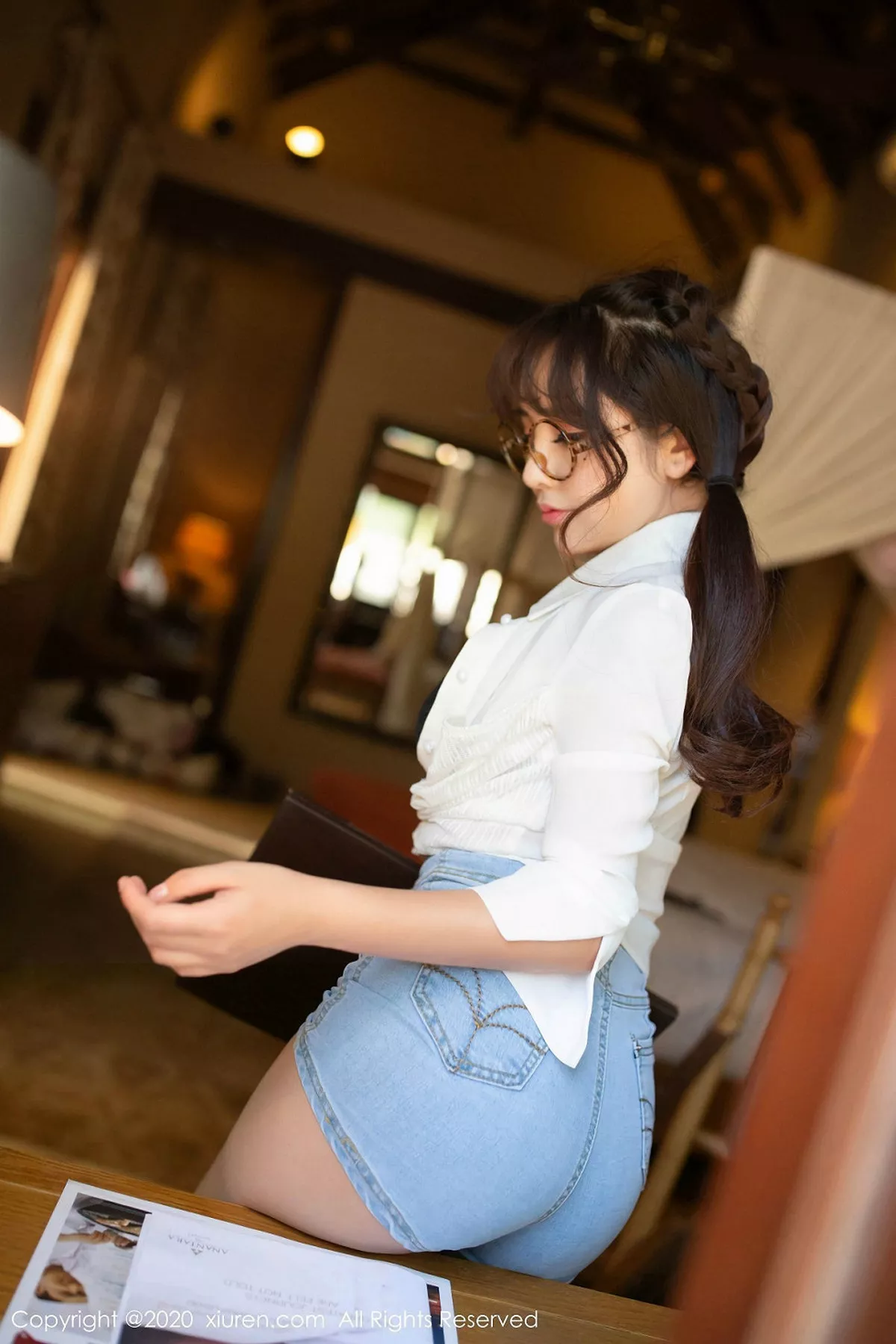 秀人集.com_[XiuRen秀人网]No.1910_嫩模陶喜乐_lele东欧旅拍半脱牛仔裤露无内肉丝撩人诱惑写真78P