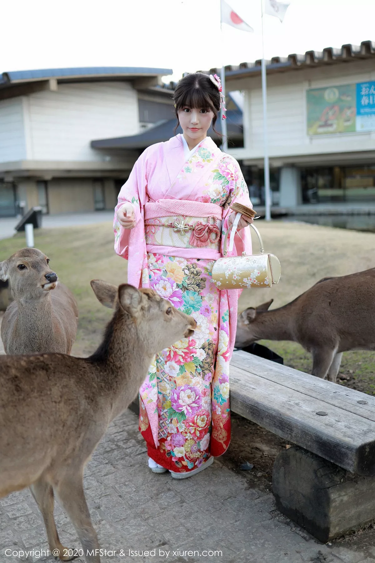 秀人集.com_[MFStar模范学院]Vol.254_女神朱可儿Flower日本旅拍绚丽和服真空秀豪乳诱惑写真75P